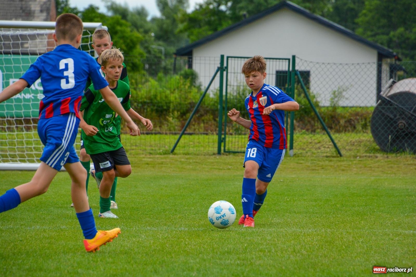 Zdjęcie w galerii na portalu naszraciborz.pl: VIII Międzynarodowy Turniej Piłkarski im. Huberta Kostki po raz pierwszy na boisku przy Chrobrego wiadomości z regionu