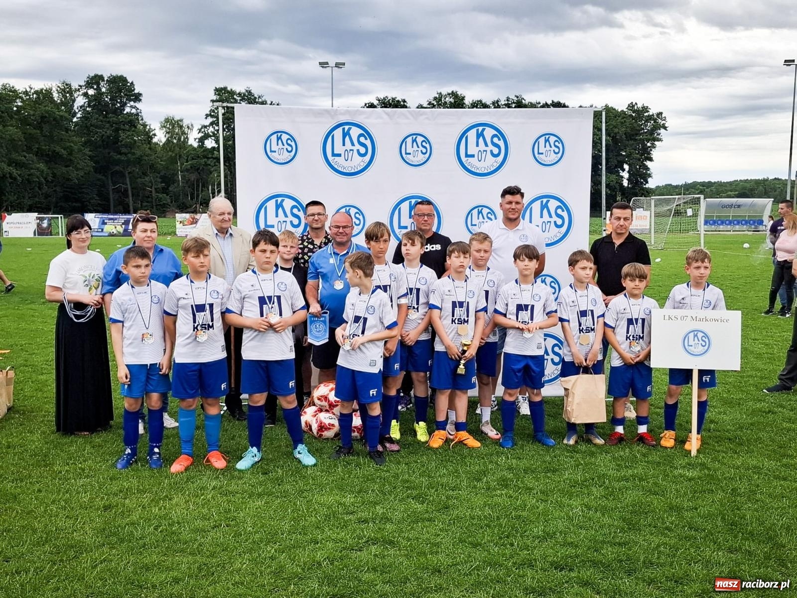 Zdjęcie w galerii na portalu naszraciborz.pl: VIII Międzynarodowy Turniej Piłkarski im. Huberta Kostki po raz pierwszy na boisku przy Chrobrego wiadomości z regionu