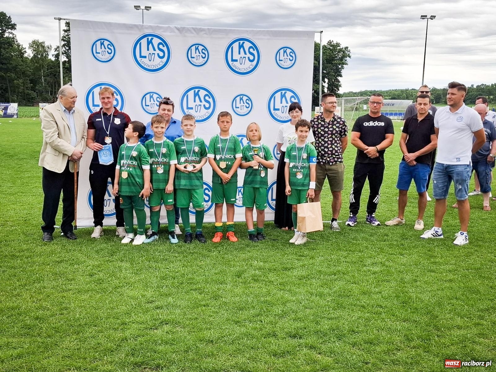 Zdjęcie w galerii na portalu naszraciborz.pl: VIII Międzynarodowy Turniej Piłkarski im. Huberta Kostki po raz pierwszy na boisku przy Chrobrego wiadomości z regionu