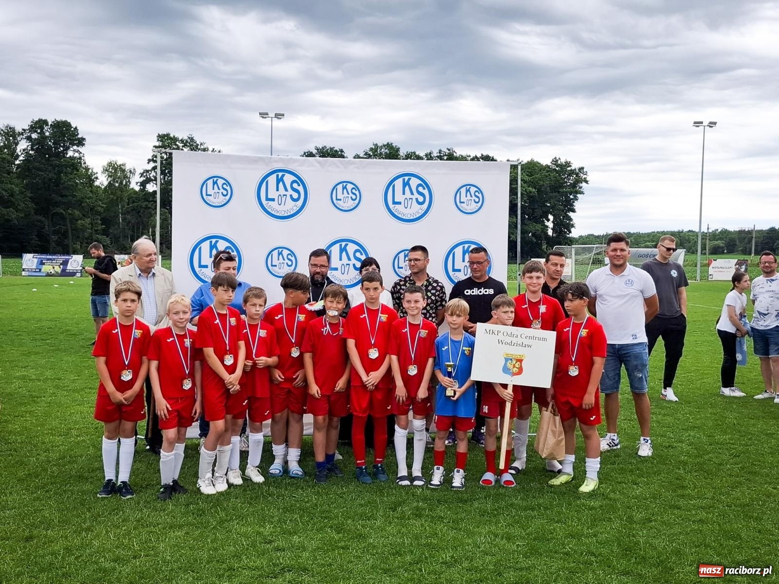 Zdjęcie w galerii na portalu naszraciborz.pl: VIII Międzynarodowy Turniej Piłkarski im. Huberta Kostki po raz pierwszy na boisku przy Chrobrego wiadomości z regionu