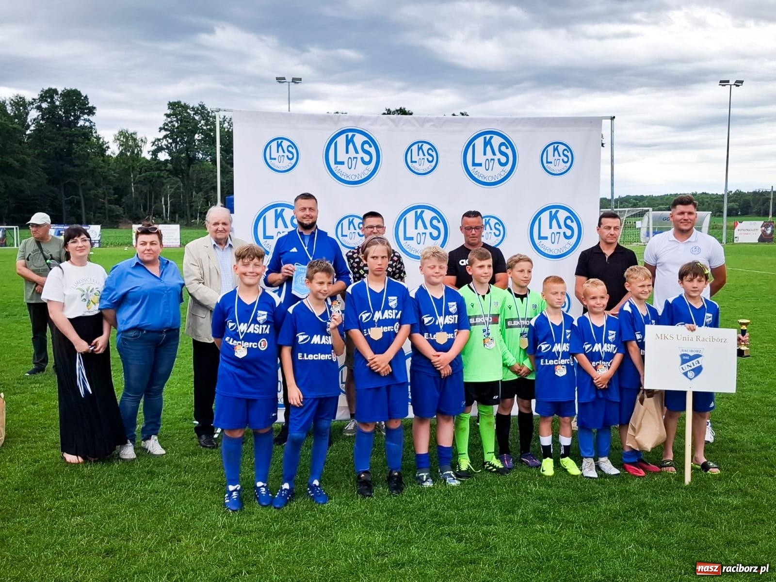 Zdjęcie w galerii na portalu naszraciborz.pl: VIII Międzynarodowy Turniej Piłkarski im. Huberta Kostki po raz pierwszy na boisku przy Chrobrego wiadomości z regionu