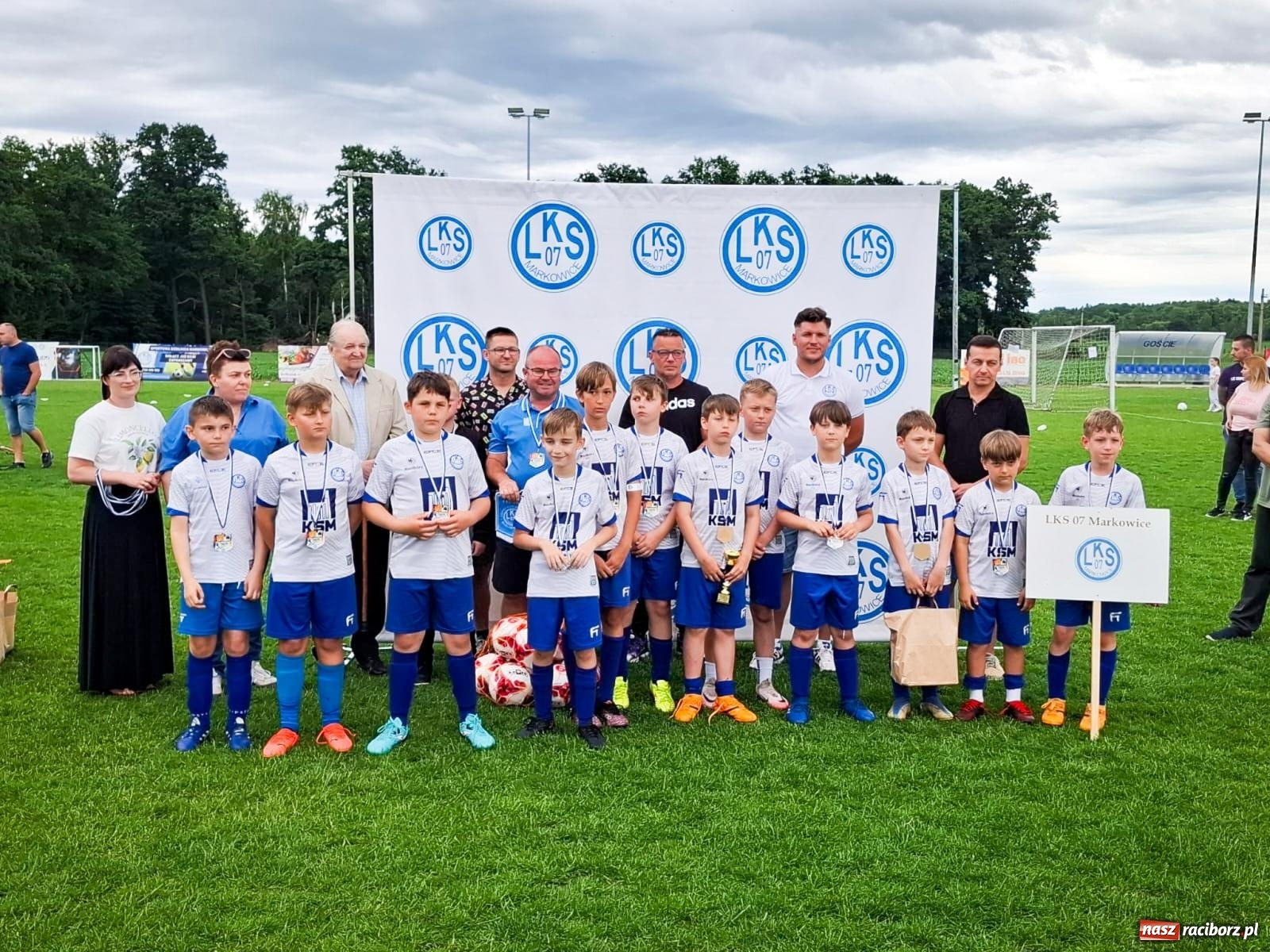 Zdjęcie w galerii na portalu naszraciborz.pl: VIII Międzynarodowy Turniej Piłkarski im. Huberta Kostki po raz pierwszy na boisku przy Chrobrego wiadomości z regionu
