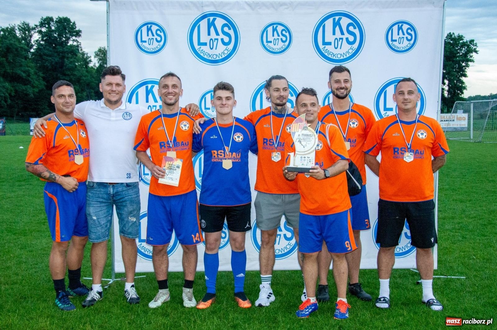 Zdjęcie w galerii na portalu naszraciborz.pl: VIII Międzynarodowy Turniej Piłkarski im. Huberta Kostki po raz pierwszy na boisku przy Chrobrego wiadomości z regionu
