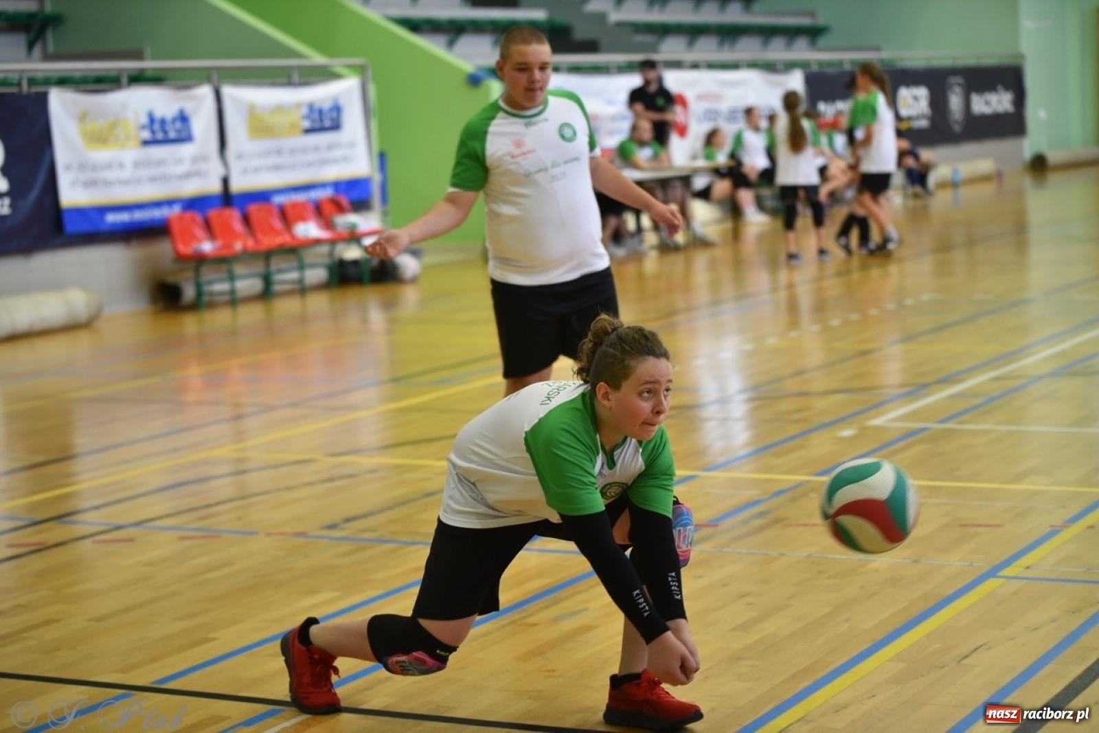 Zdjęcie w galerii na portalu naszraciborz.pl: 12. edycja turnieju Gramy dla Mamy odbyła się w Raciborzu wiadomości z regionu