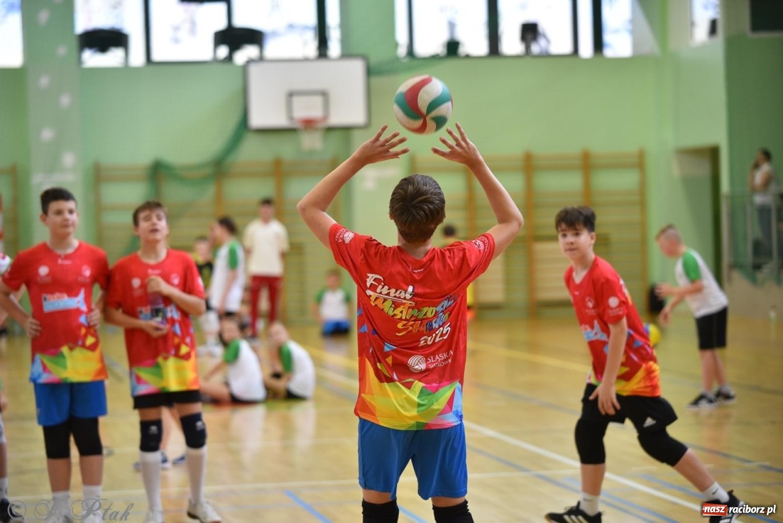 Zdjęcie w galerii na portalu naszraciborz.pl: 12. edycja turnieju Gramy dla Mamy odbyła się w Raciborzu wiadomości z regionu