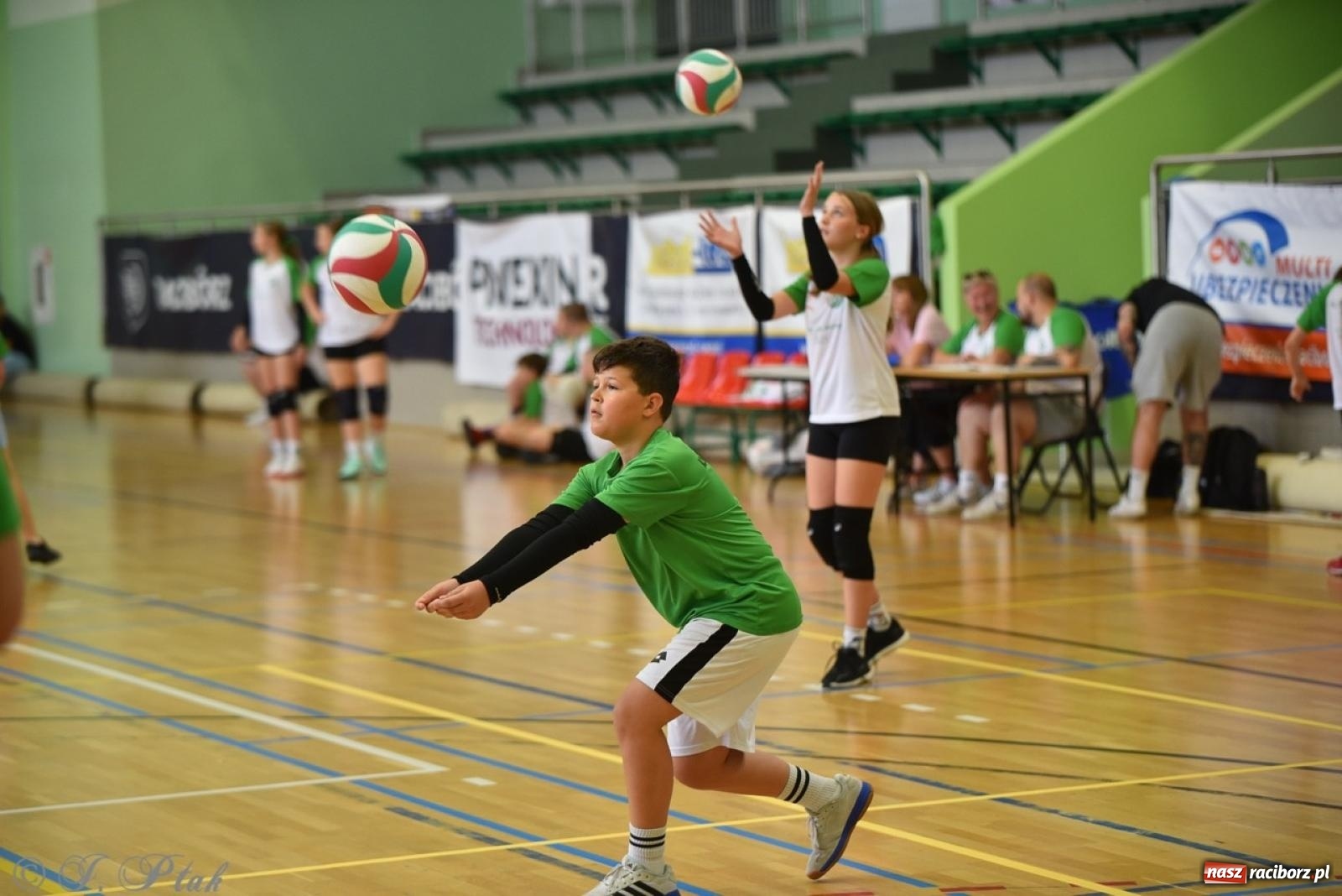 Zdjęcie w galerii na portalu naszraciborz.pl: 12. edycja turnieju Gramy dla Mamy odbyła się w Raciborzu wiadomości z regionu