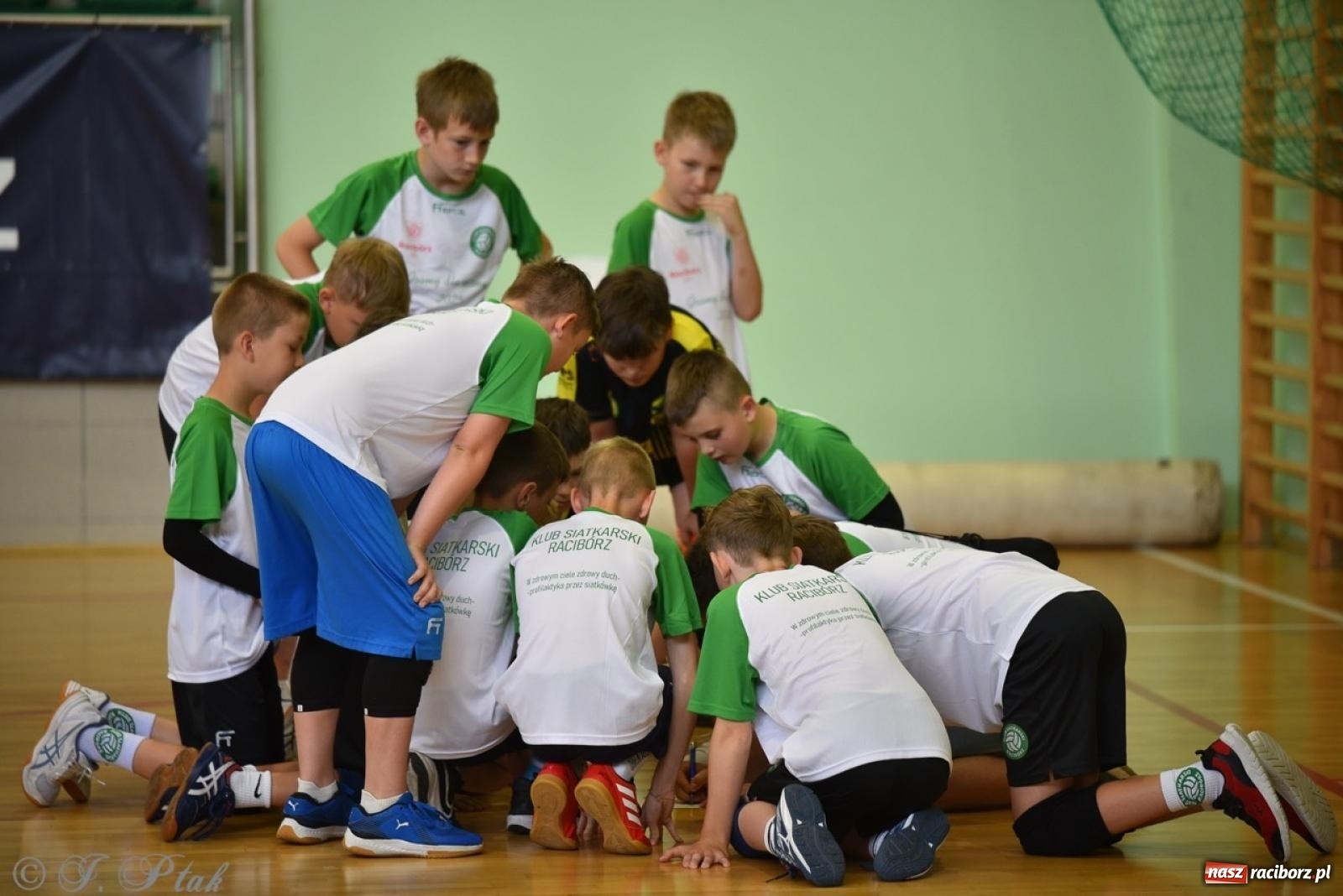 Zdjęcie w galerii na portalu naszraciborz.pl: 12. edycja turnieju Gramy dla Mamy odbyła się w Raciborzu wiadomości z regionu
