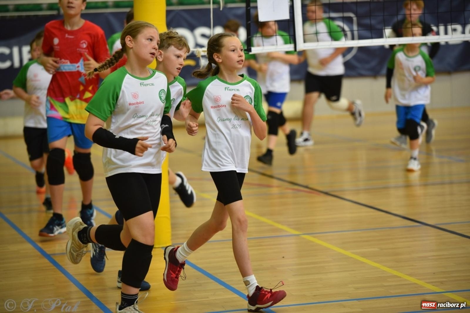 Zdjęcie w galerii na portalu naszraciborz.pl: 12. edycja turnieju Gramy dla Mamy odbyła się w Raciborzu wiadomości z regionu