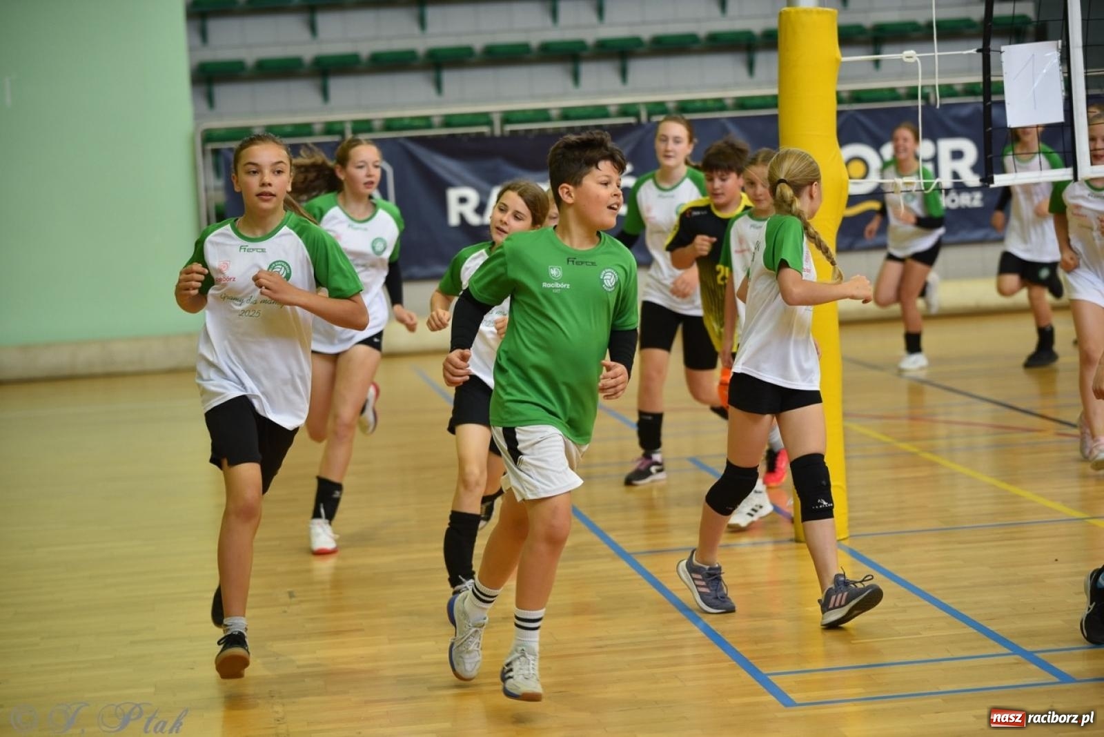 Zdjęcie w galerii na portalu naszraciborz.pl: 12. edycja turnieju Gramy dla Mamy odbyła się w Raciborzu wiadomości z regionu