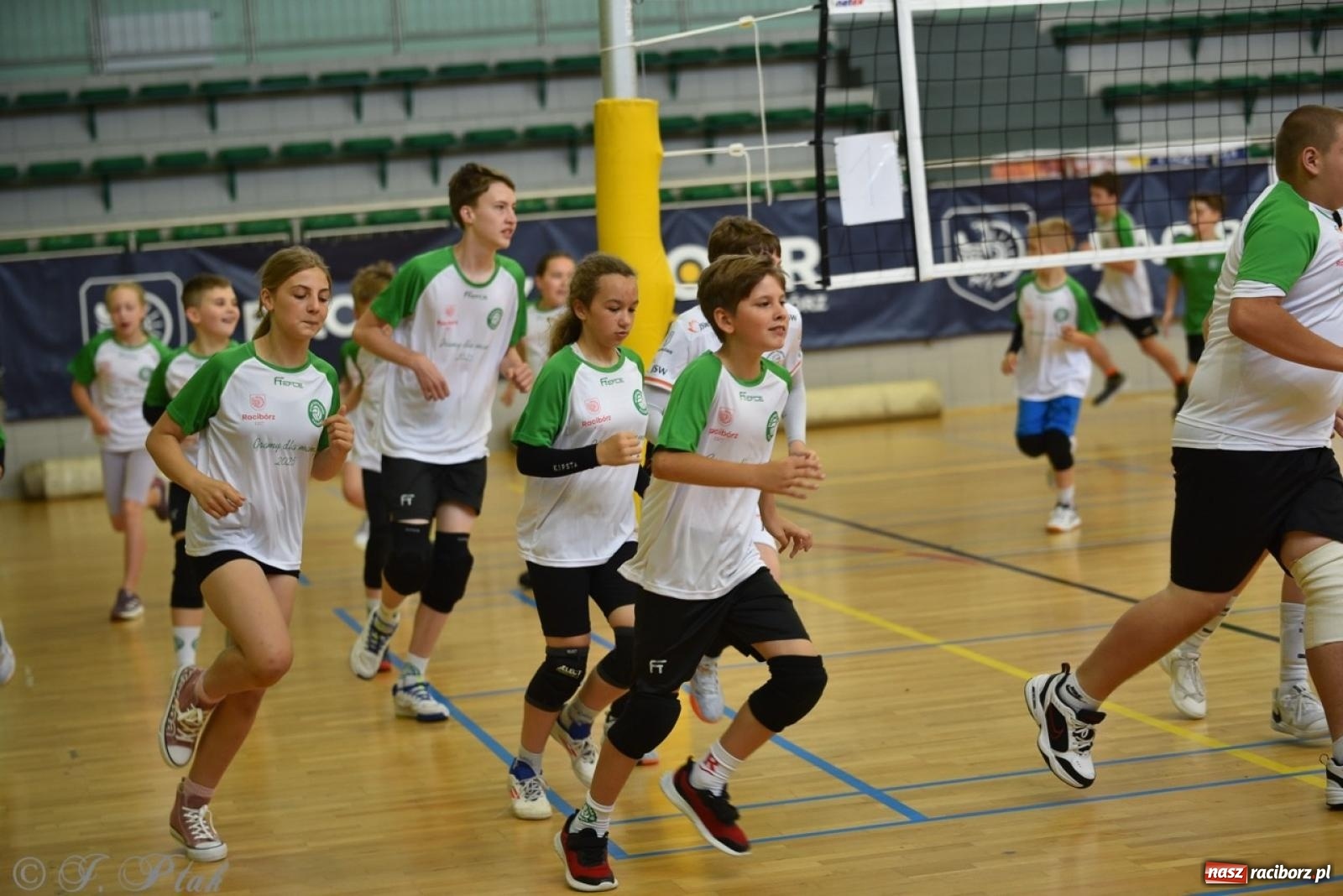 Zdjęcie w galerii na portalu naszraciborz.pl: 12. edycja turnieju Gramy dla Mamy odbyła się w Raciborzu wiadomości z regionu