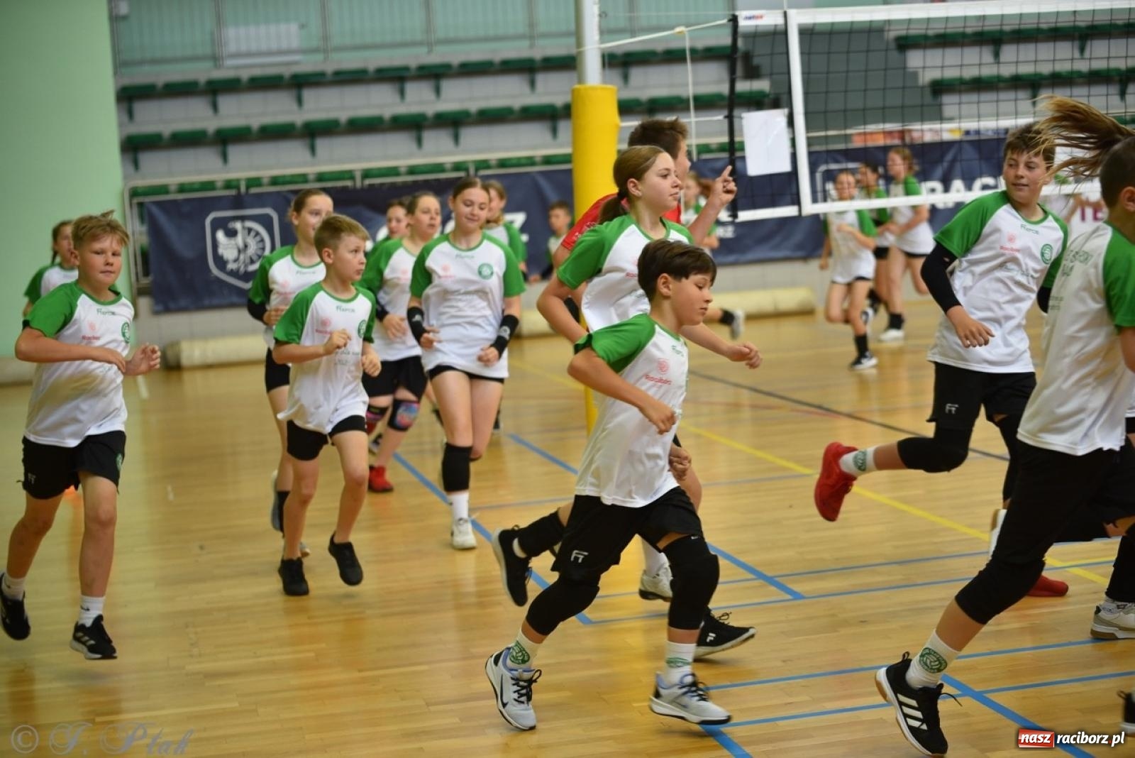 Zdjęcie w galerii na portalu naszraciborz.pl: 12. edycja turnieju Gramy dla Mamy odbyła się w Raciborzu wiadomości z regionu