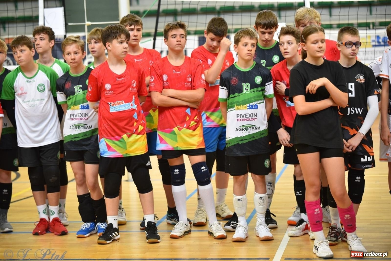 Zdjęcie w galerii na portalu naszraciborz.pl: 12. edycja turnieju Gramy dla Mamy odbyła się w Raciborzu wiadomości z regionu