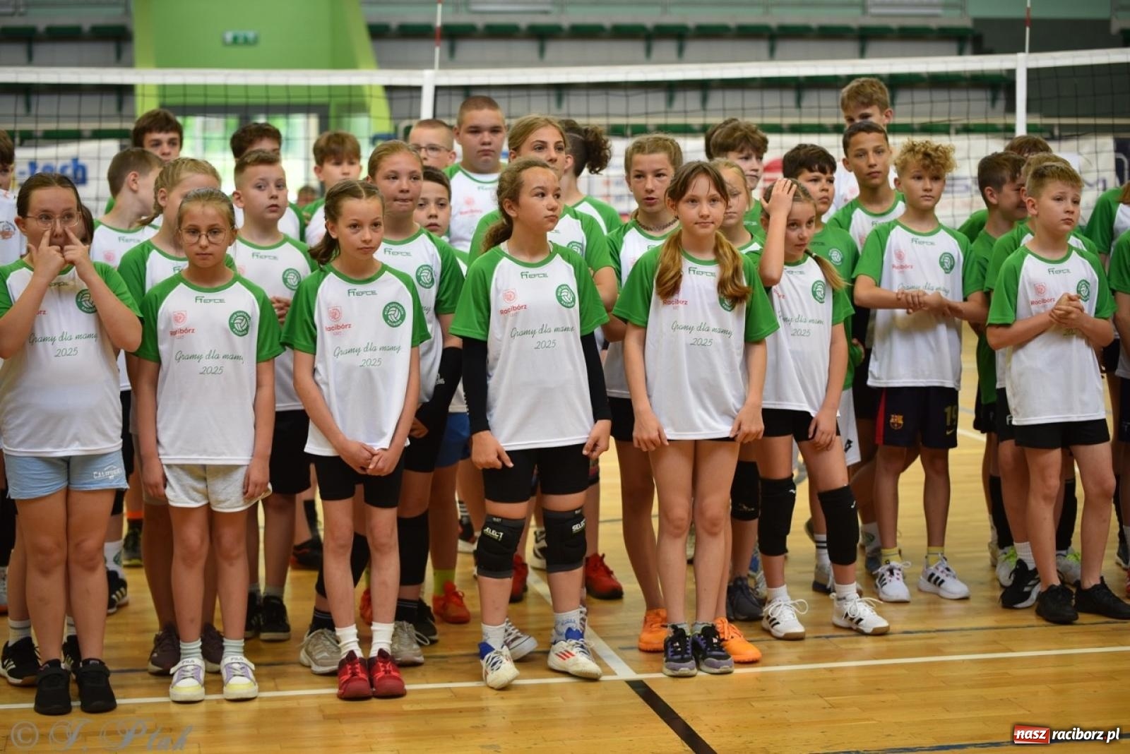 Zdjęcie w galerii na portalu naszraciborz.pl: 12. edycja turnieju Gramy dla Mamy odbyła się w Raciborzu wiadomości z regionu