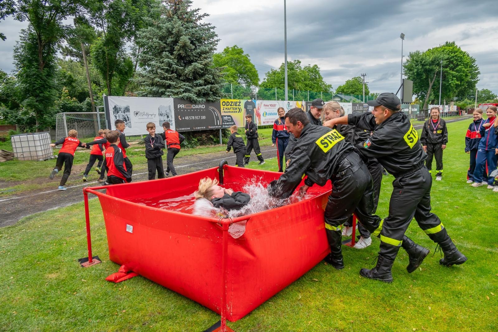 Zdjęcie w galerii na portalu naszraciborz.pl: Roszków zdominował Gminne Zawody Sportowo-Pożarnicze o Puchar Wójta Gminy Krzyżanowice [FOTO i WIDEO] wiadomości z regionu
