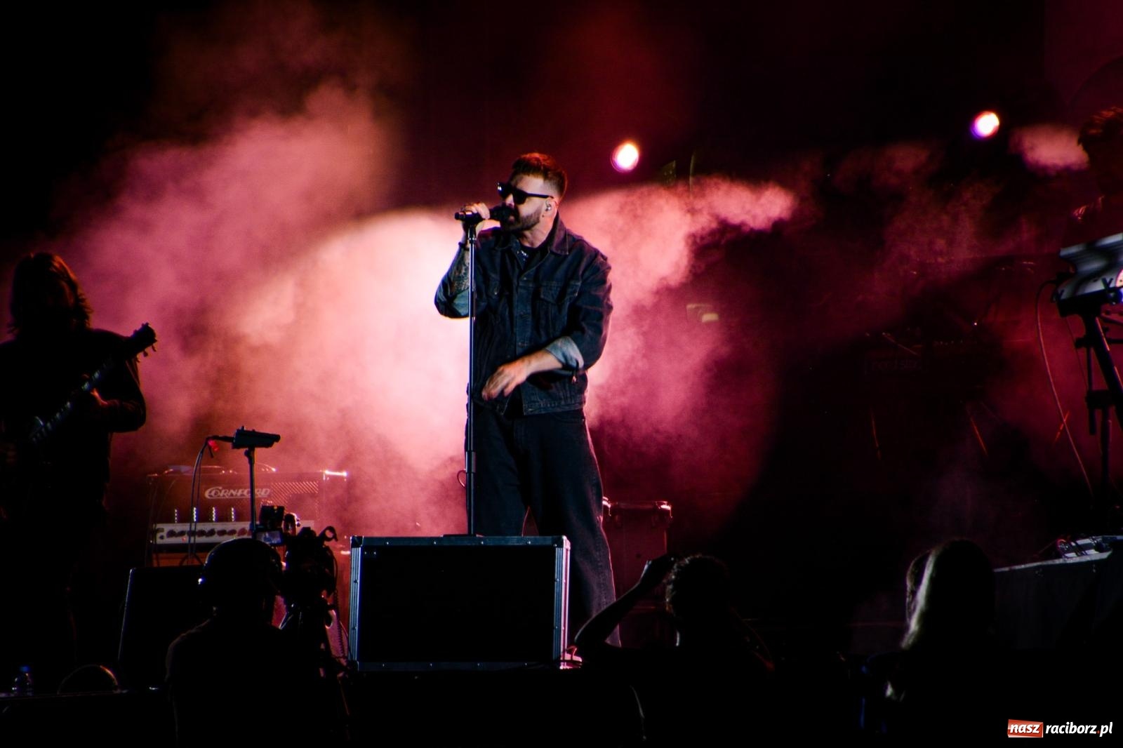 Zdjęcie w galerii na portalu naszraciborz.pl: Deszcz nie przegonił fanów – Viki Gabor i Grzegorz Hyży otworzyli Dni Raciborza [FOTO i WIDEO] wiadomości z regionu