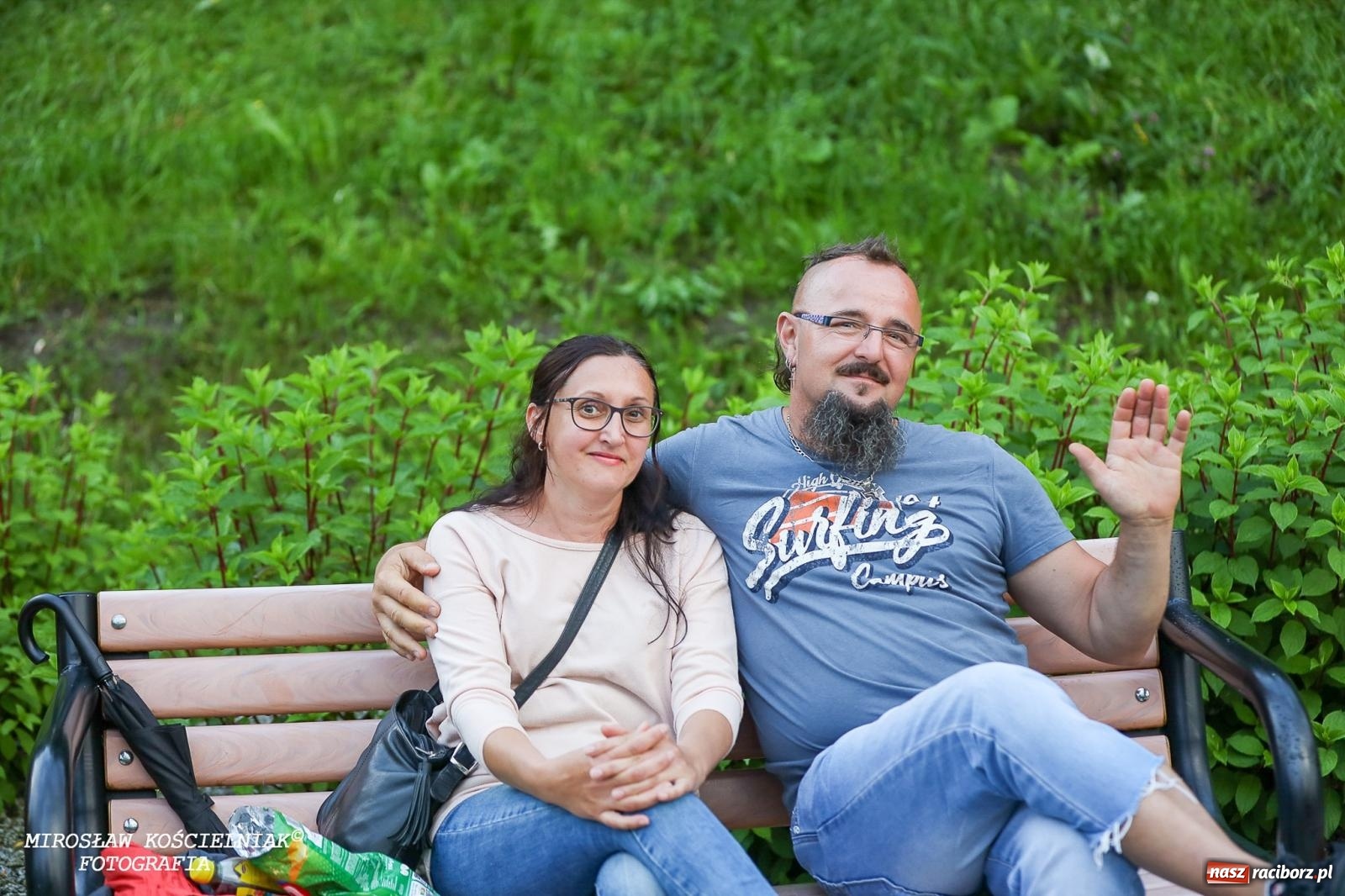 Zdjęcie w galerii na portalu naszraciborz.pl: Deszcz nie przegonił fanów – Viki Gabor i Grzegorz Hyży otworzyli Dni Raciborza [FOTO i WIDEO] wiadomości z regionu