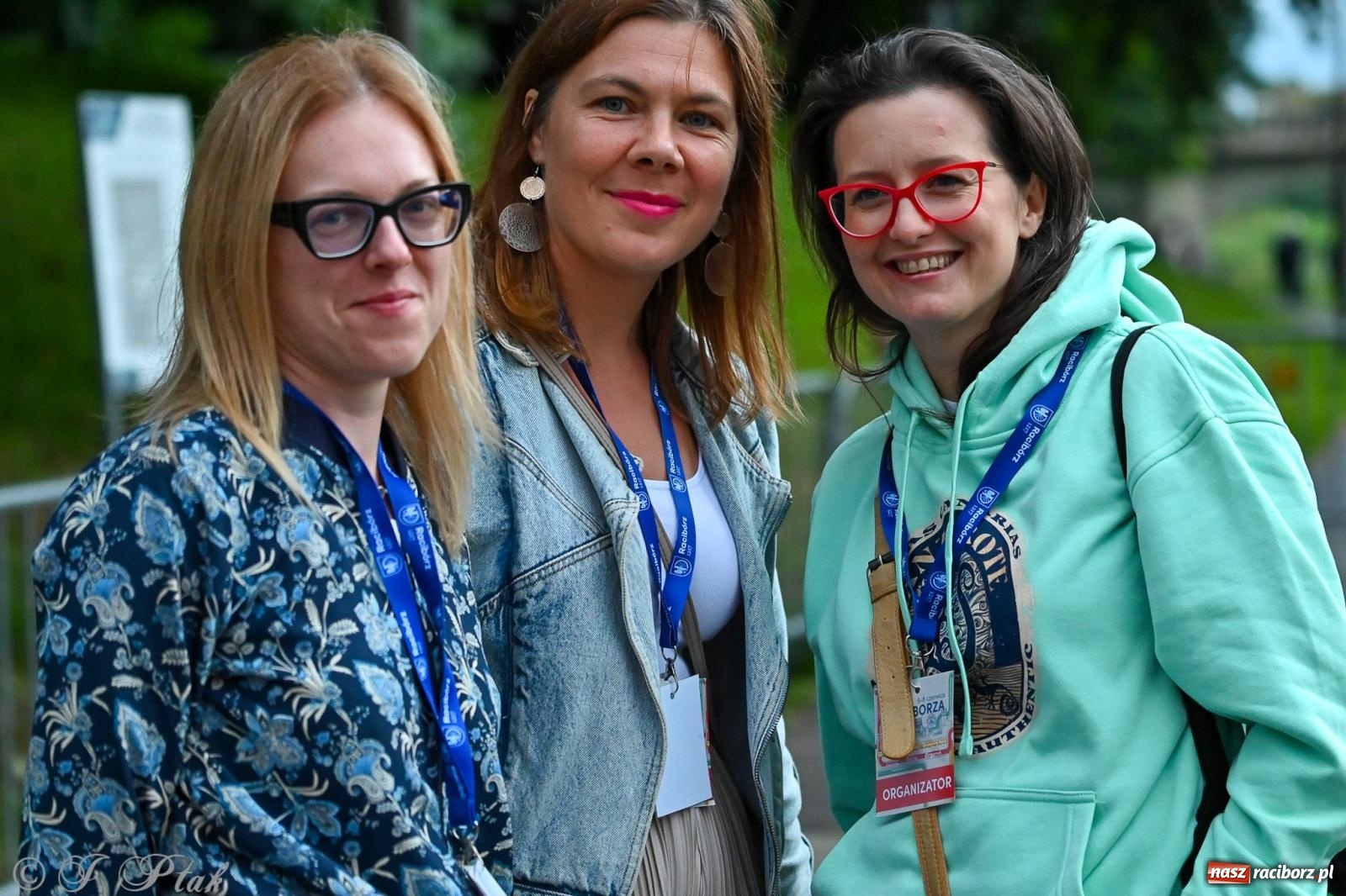 Zdjęcie w galerii na portalu naszraciborz.pl: Deszcz nie przegonił fanów – Viki Gabor i Grzegorz Hyży otworzyli Dni Raciborza [FOTO i WIDEO] wiadomości z regionu