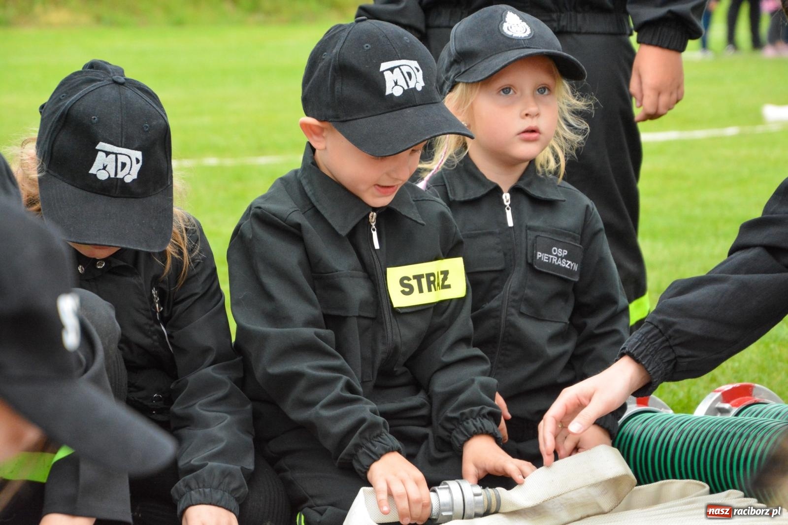 Zdjęcie w galerii na portalu naszraciborz.pl: Krzanowice biorą wszystko. Gminne zawody OSP w Wojnowicach ze startem drużyn dziecięcych [FOTO i WIDEO] wiadomości z regionu