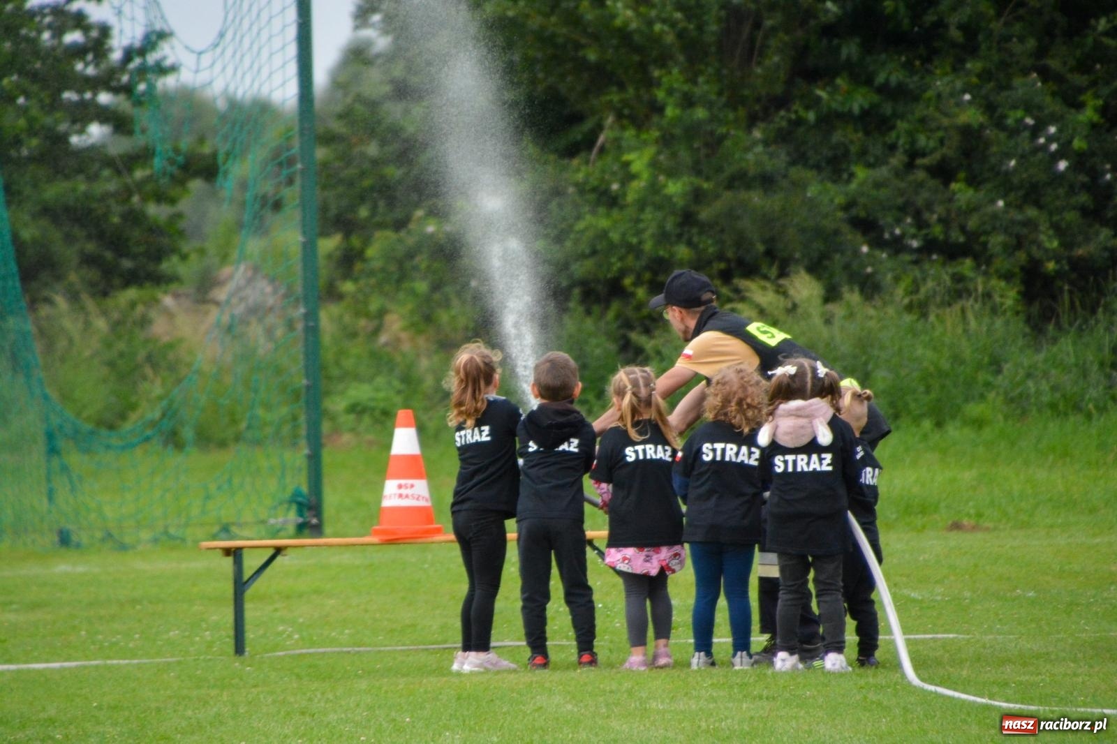 Zdjęcie w galerii na portalu naszraciborz.pl: Krzanowice biorą wszystko. Gminne zawody OSP w Wojnowicach ze startem drużyn dziecięcych [FOTO i WIDEO] wiadomości z regionu