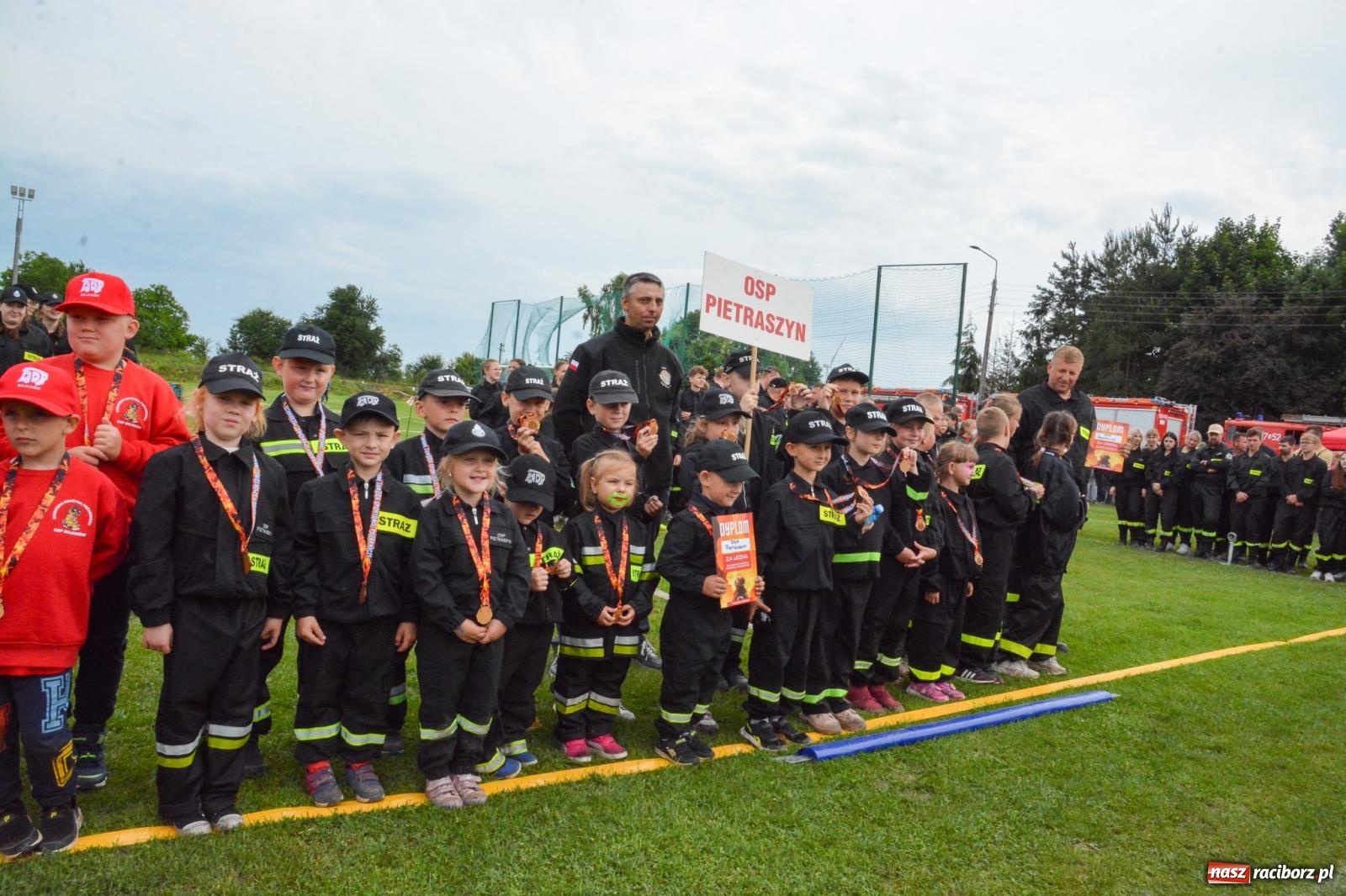 Zdjęcie w galerii na portalu naszraciborz.pl: Krzanowice biorą wszystko. Gminne zawody OSP w Wojnowicach ze startem drużyn dziecięcych [FOTO i WIDEO] wiadomości z regionu