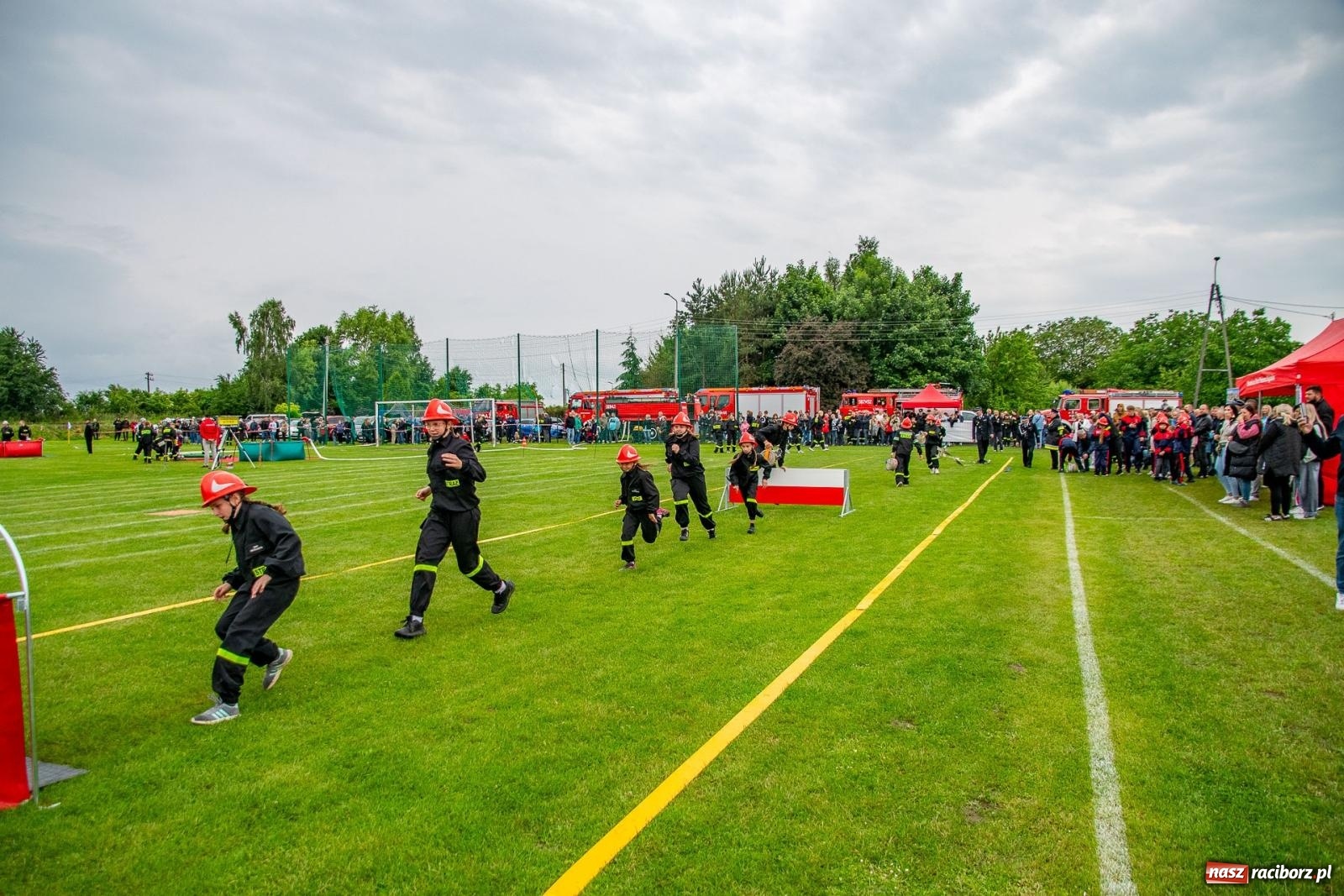 Zdjęcie w galerii na portalu naszraciborz.pl: Krzanowice biorą wszystko. Gminne zawody OSP w Wojnowicach ze startem drużyn dziecięcych [FOTO i WIDEO] wiadomości z regionu