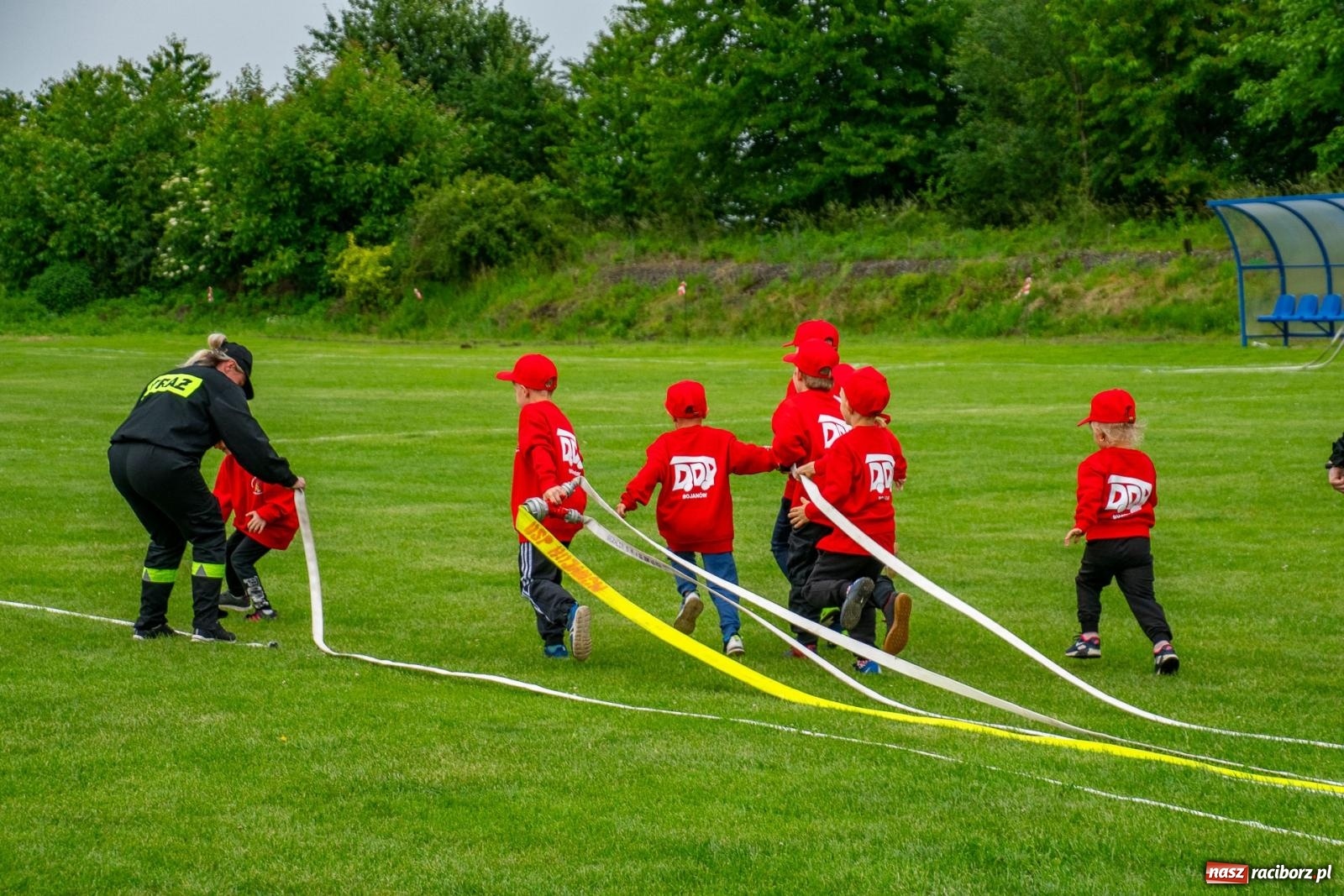 Zdjęcie w galerii na portalu naszraciborz.pl: Krzanowice biorą wszystko. Gminne zawody OSP w Wojnowicach ze startem drużyn dziecięcych [FOTO i WIDEO] wiadomości z regionu