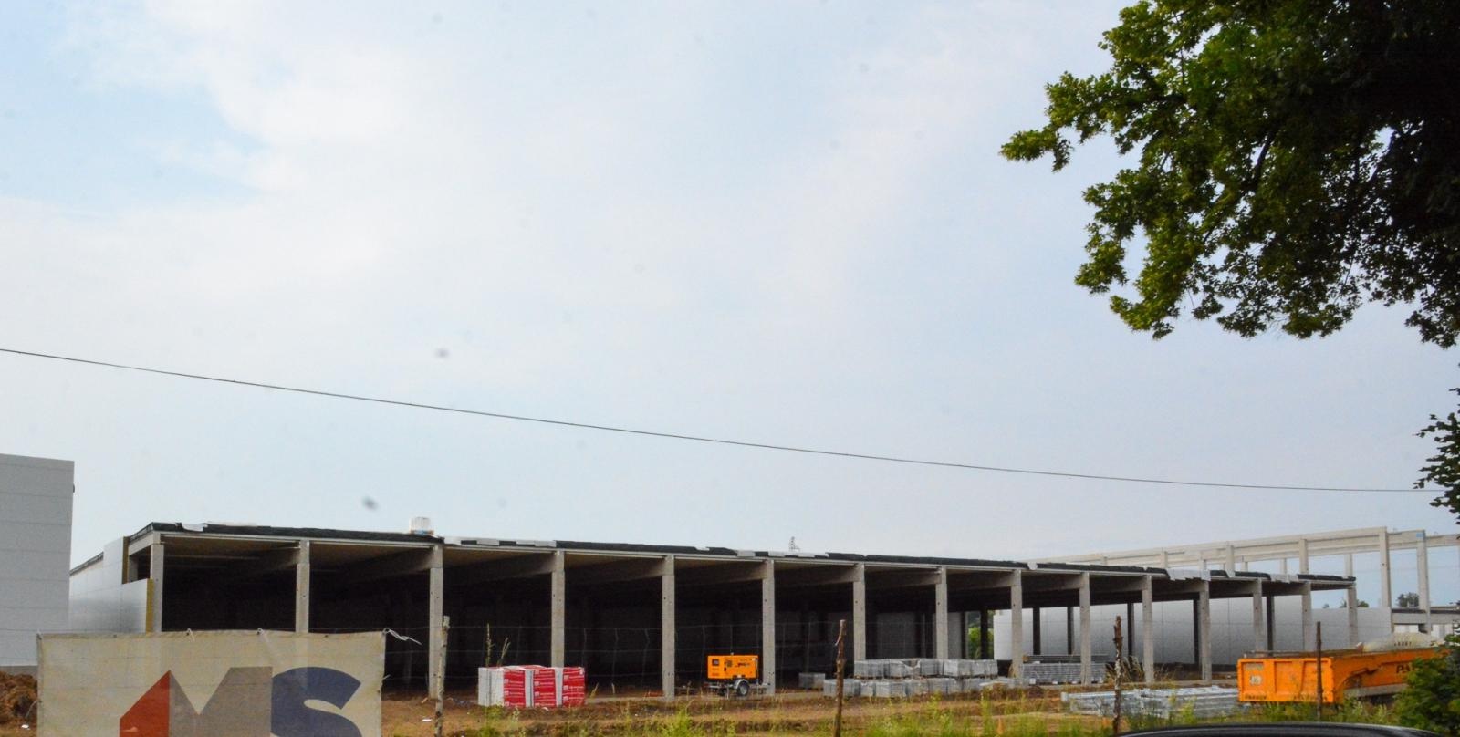 Zdjęcie w galerii na portalu naszraciborz.pl: Korki na mycie coraz większe. Miasto chce ronda przy nowym centrum handlowym wiadomości z regionu