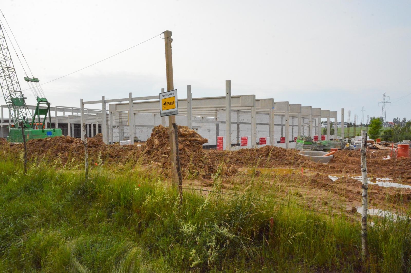 Zdjęcie w galerii na portalu naszraciborz.pl: Korki na mycie coraz większe. Miasto chce ronda przy nowym centrum handlowym wiadomości z regionu