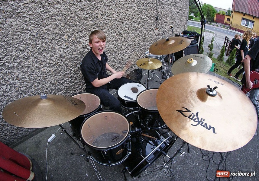 Zdjęcie w galerii na portalu naszraciborz.pl: Reversal zagrał w Kuźni wiadomości z regionu