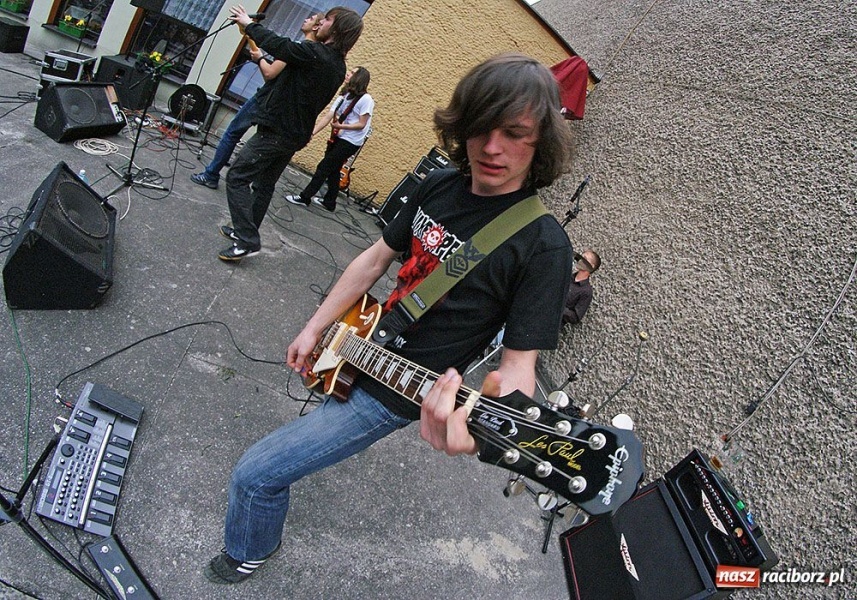 Zdjęcie w galerii na portalu naszraciborz.pl: Reversal zagrał w Kuźni wiadomości z regionu