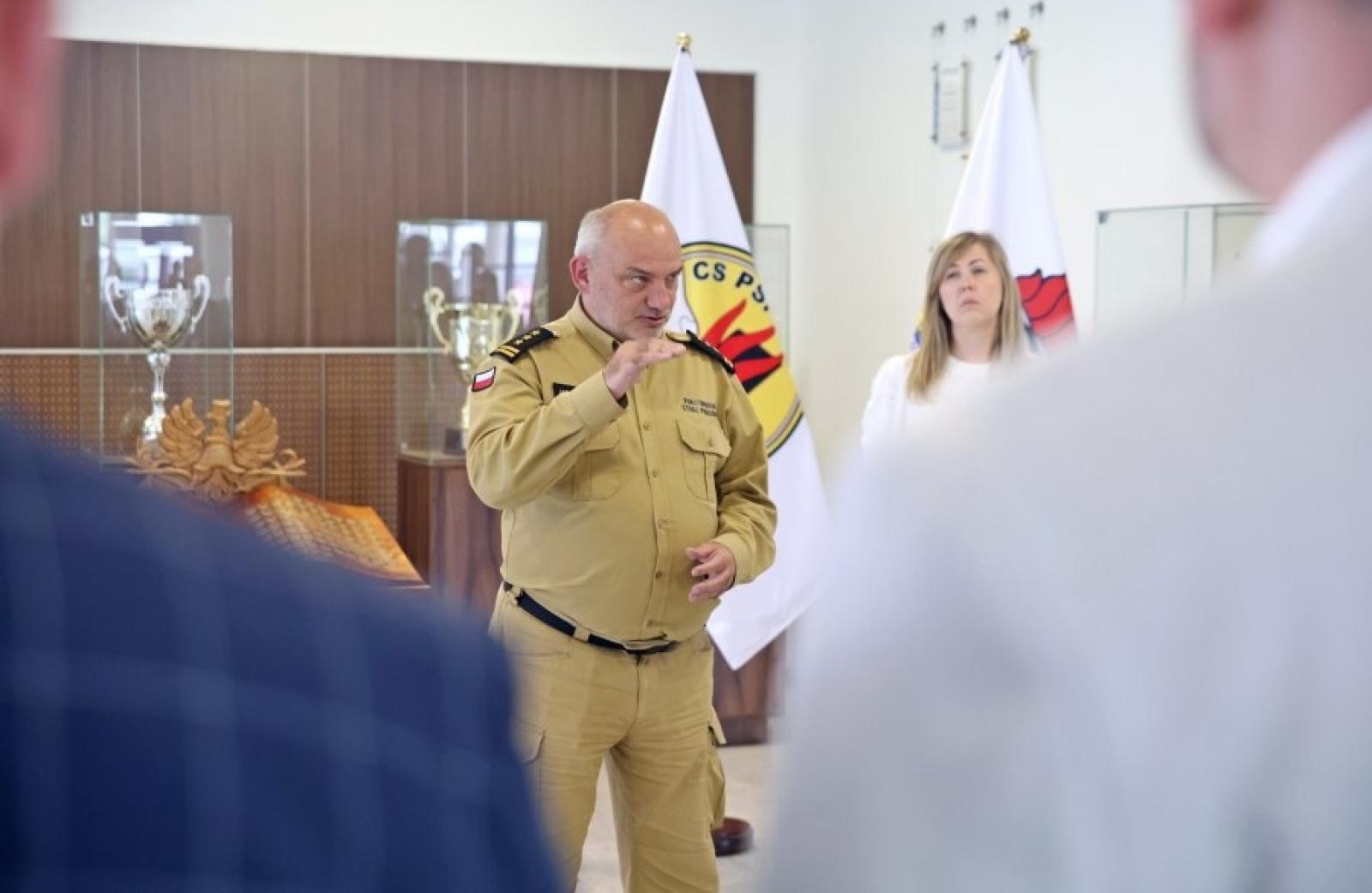 Zdjęcie w galerii na portalu naszraciborz.pl: Samorządowcy uczą się reagować na zagrożenia – intensywne szkolenie w Częstochowie wiadomości z regionu