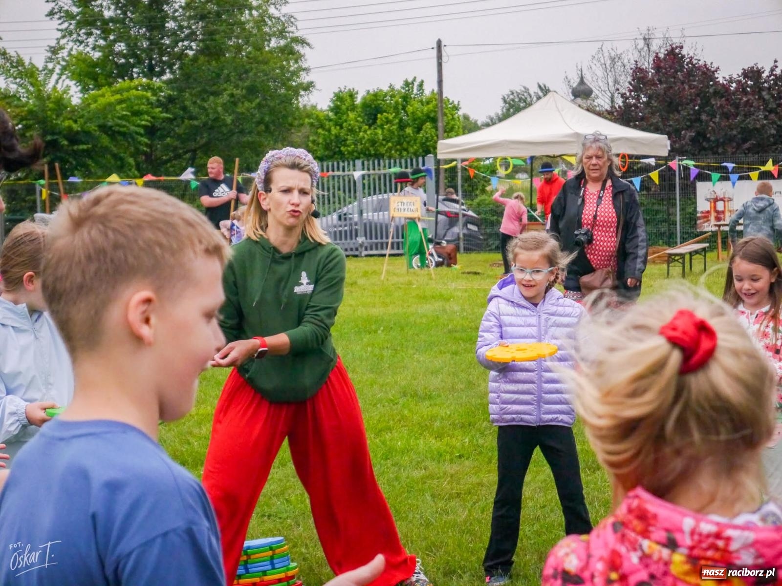 Zdjęcie w galerii na portalu naszraciborz.pl: Rodzinny Piknik z okazji Dnia Dziecka w Nędzy pełen radości i atrakcji  wiadomości z regionu