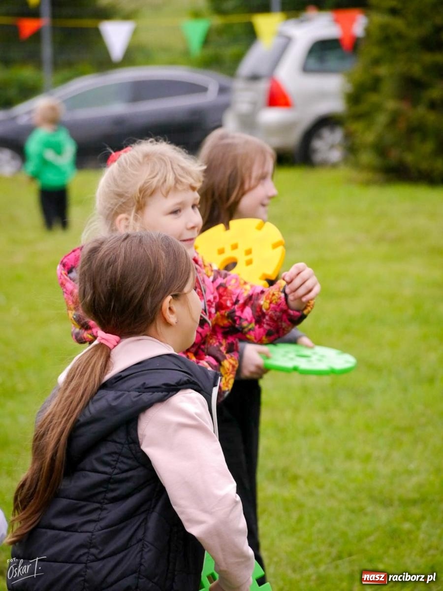 Zdjęcie w galerii na portalu naszraciborz.pl: Rodzinny Piknik z okazji Dnia Dziecka w Nędzy pełen radości i atrakcji  wiadomości z regionu