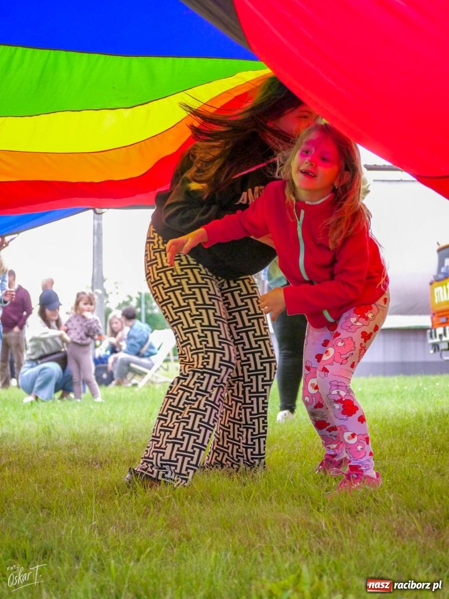Zdjęcie w galerii na portalu naszraciborz.pl: Rodzinny Piknik z okazji Dnia Dziecka w Nędzy pełen radości i atrakcji  wiadomości z regionu