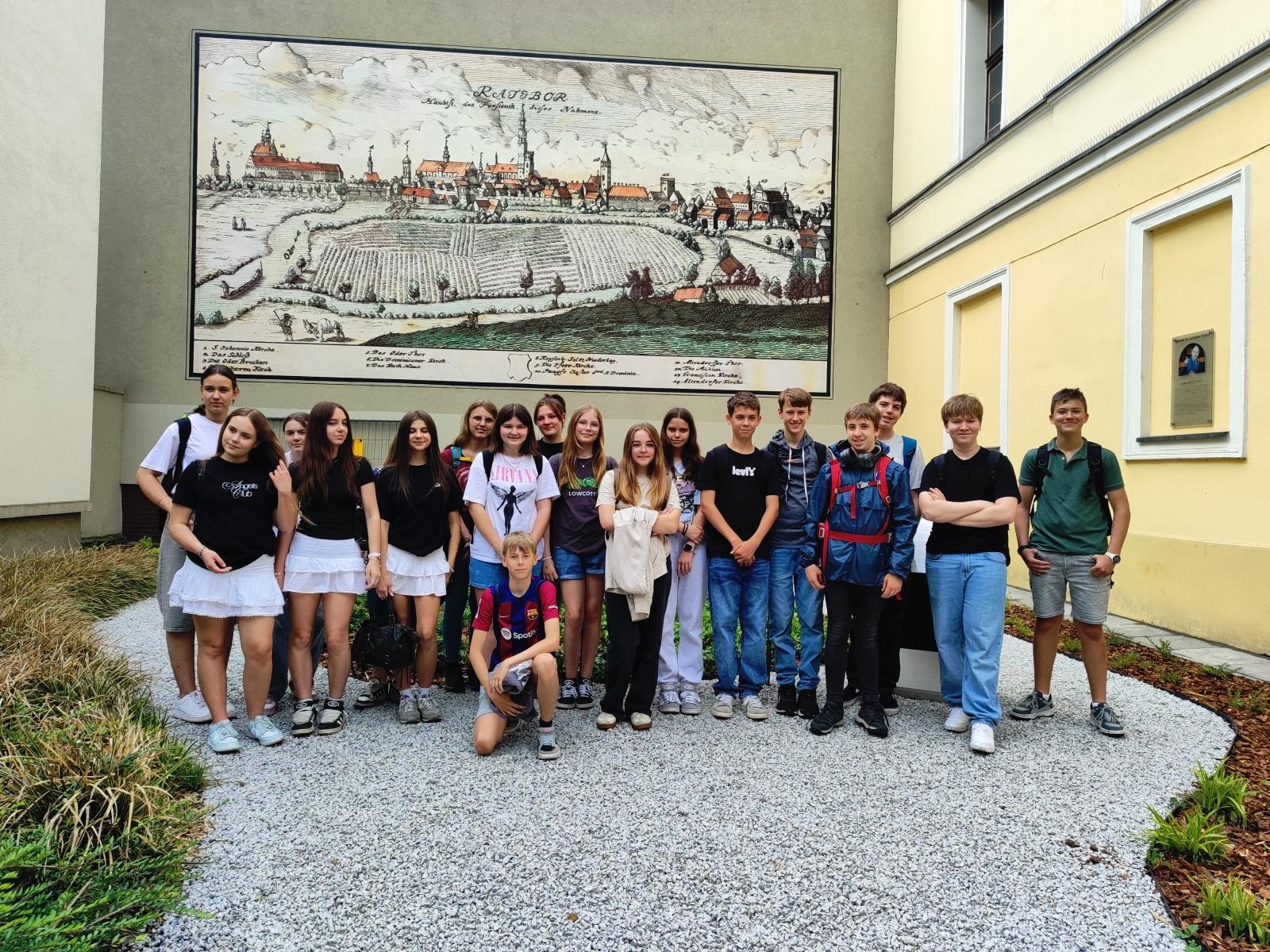 Zdjęcie w galerii na portalu naszraciborz.pl: Języki jednoczą świat – uczniowie z Niemiec po raz kolejny odwiedzili Racibórz w ramach wymiany szkolnej wiadomości z regionu