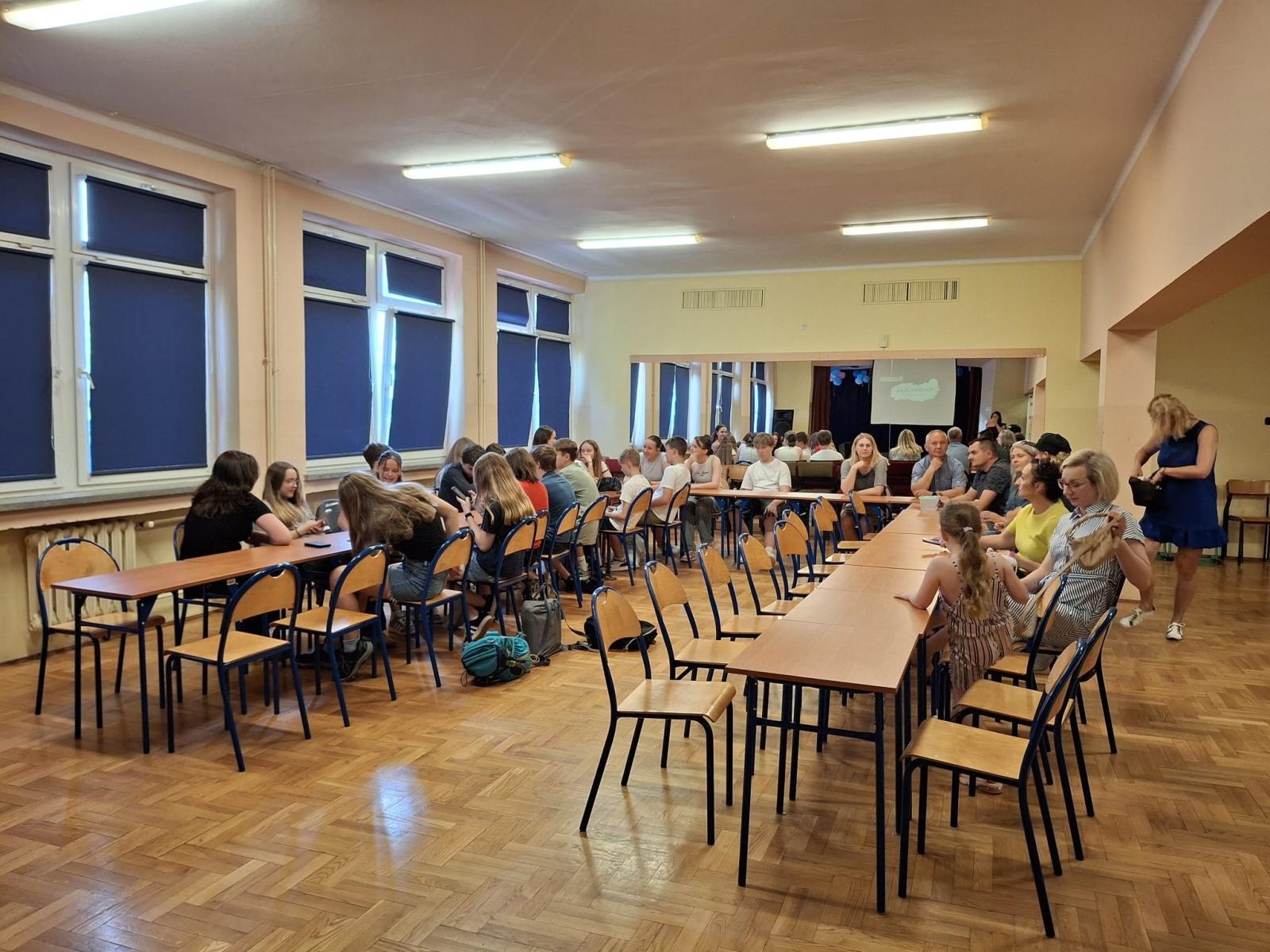 Zdjęcie w galerii na portalu naszraciborz.pl: Języki jednoczą świat – uczniowie z Niemiec po raz kolejny odwiedzili Racibórz w ramach wymiany szkolnej wiadomości z regionu