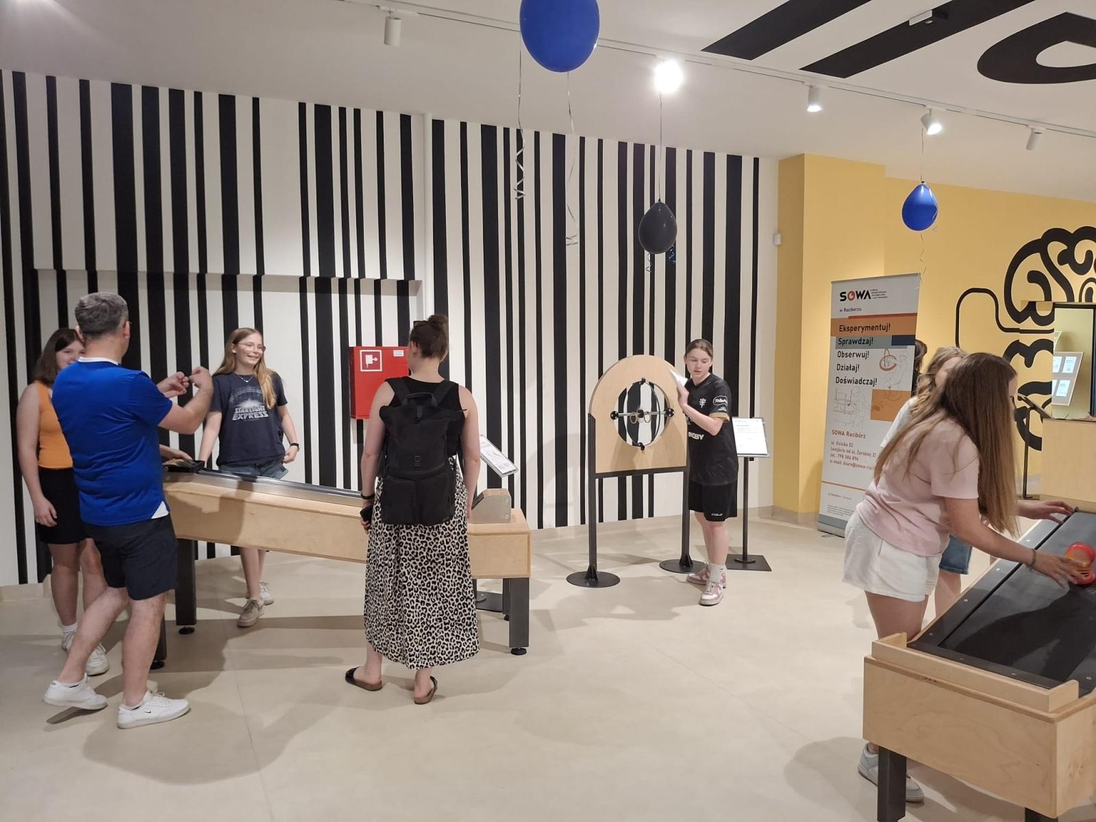 Zdjęcie w galerii na portalu naszraciborz.pl: Języki jednoczą świat – uczniowie z Niemiec po raz kolejny odwiedzili Racibórz w ramach wymiany szkolnej wiadomości z regionu