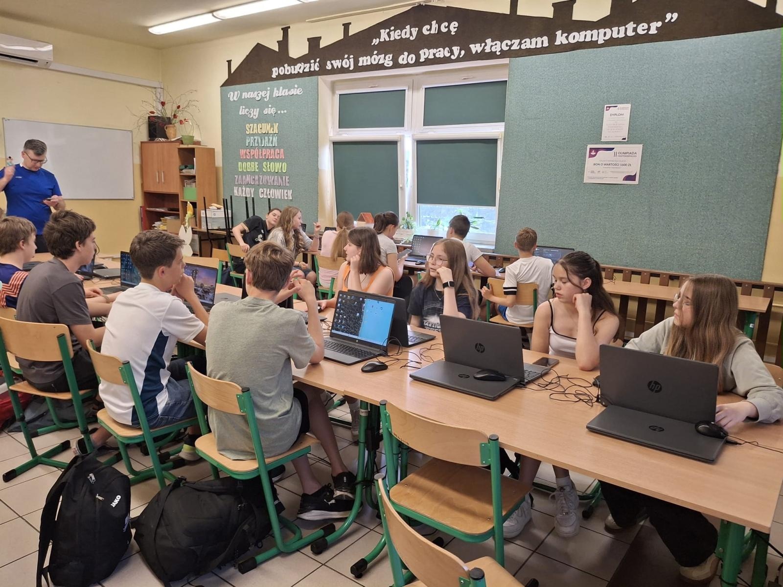 Zdjęcie w galerii na portalu naszraciborz.pl: Języki jednoczą świat – uczniowie z Niemiec po raz kolejny odwiedzili Racibórz w ramach wymiany szkolnej wiadomości z regionu