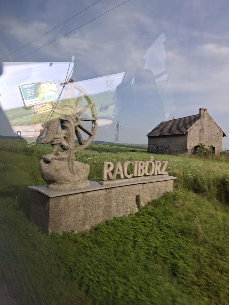 Zdjęcie w galerii na portalu naszraciborz.pl: Języki jednoczą świat – uczniowie z Niemiec po raz kolejny odwiedzili Racibórz w ramach wymiany szkolnej wiadomości z regionu