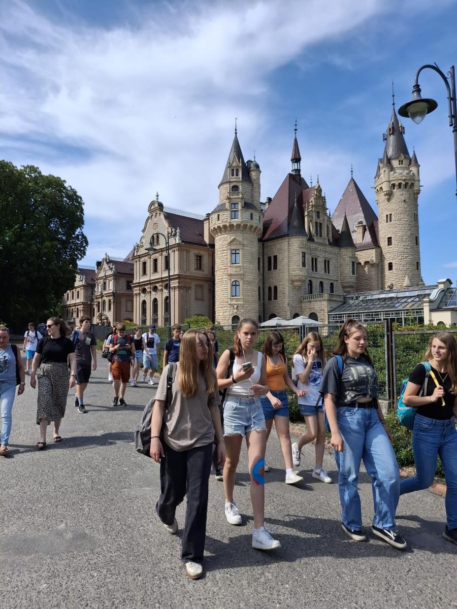 Zdjęcie w galerii na portalu naszraciborz.pl: Języki jednoczą świat – uczniowie z Niemiec po raz kolejny odwiedzili Racibórz w ramach wymiany szkolnej wiadomości z regionu