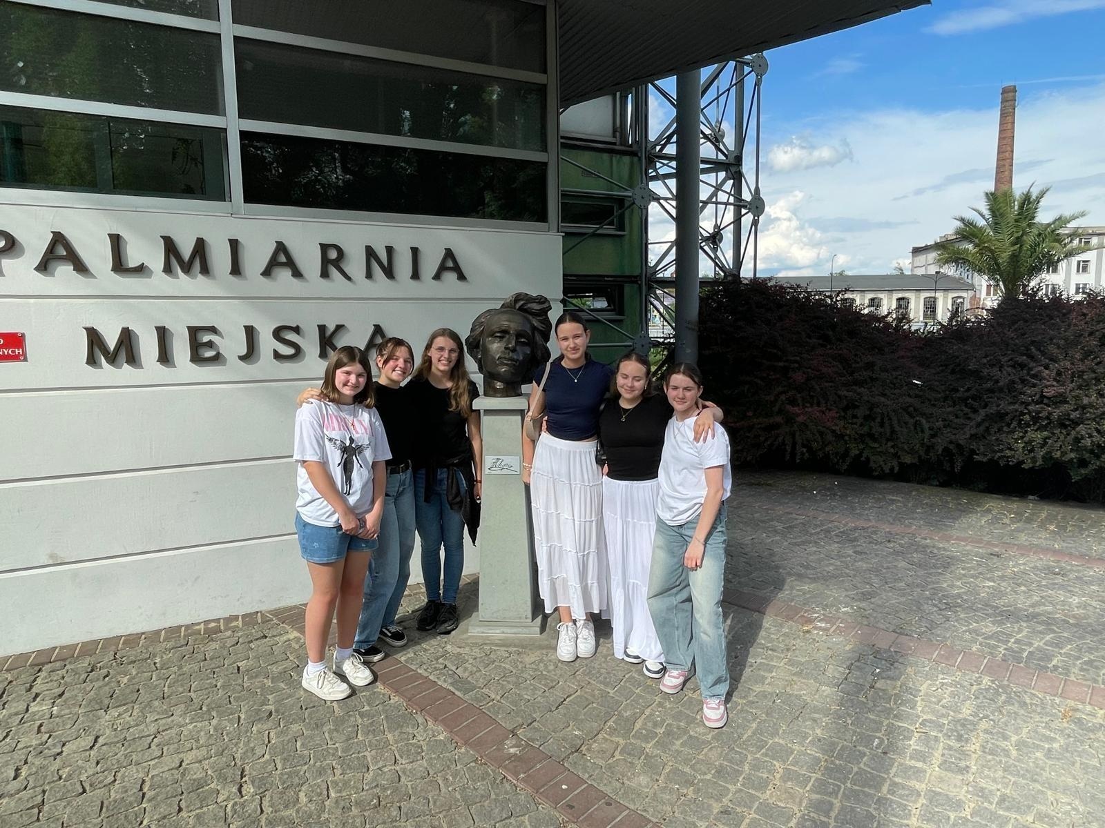 Zdjęcie w galerii na portalu naszraciborz.pl: Języki jednoczą świat – uczniowie z Niemiec po raz kolejny odwiedzili Racibórz w ramach wymiany szkolnej wiadomości z regionu