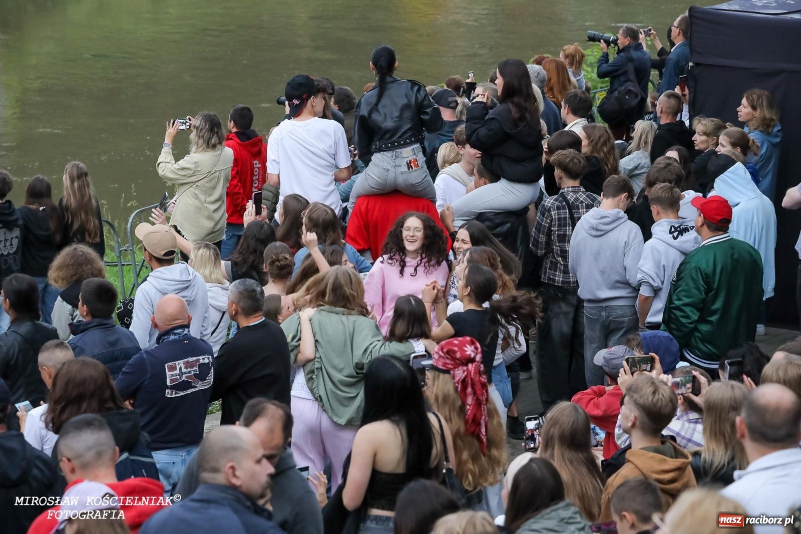 Zdjęcie w galerii na portalu naszraciborz.pl: Dni Raciborza na bulwarach – koncertowa niedziela z Ørgankiem i Sarsą na bis! [FOTO] wiadomości z regionu