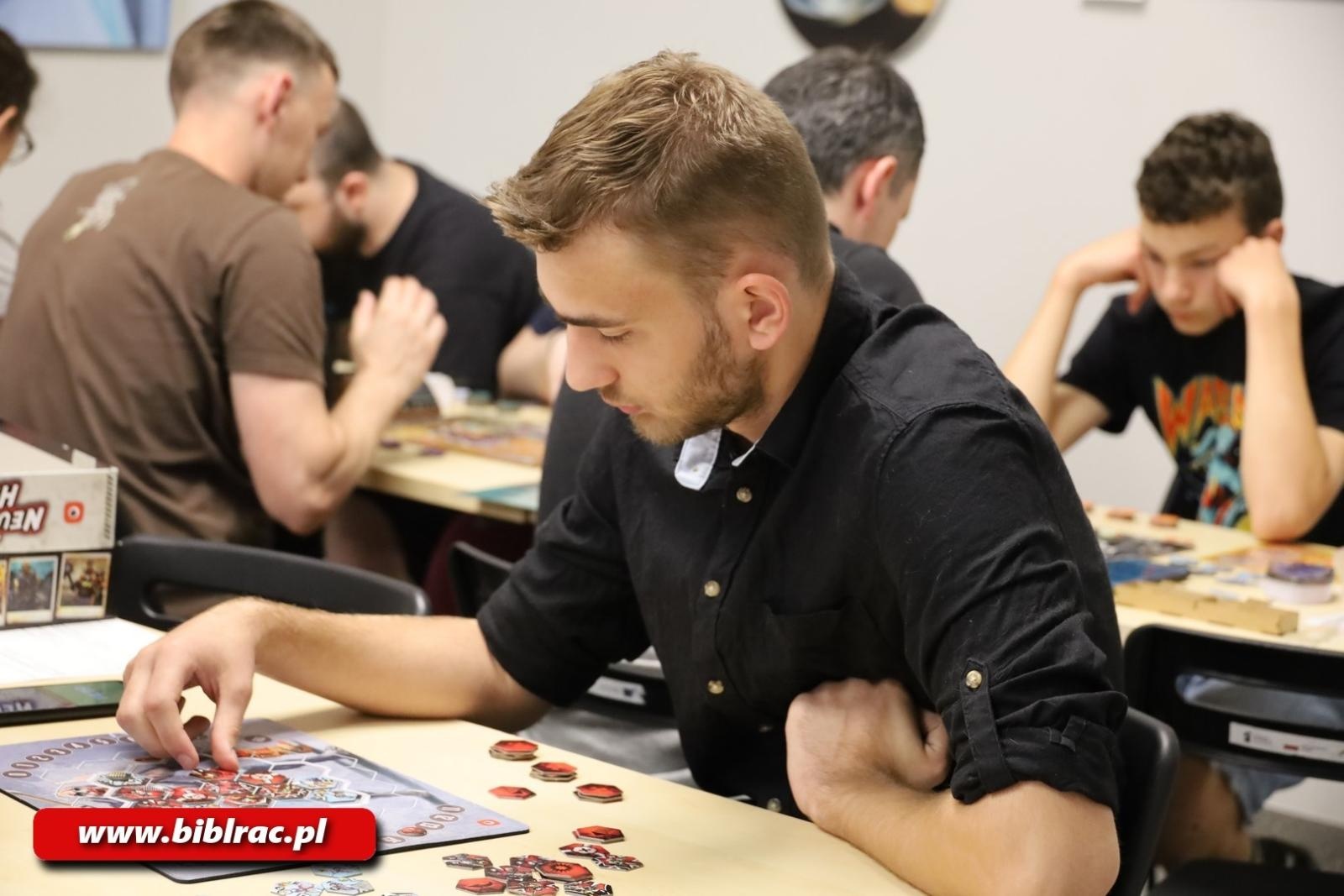 Zdjęcie w galerii na portalu naszraciborz.pl: Wielkie święto fanów planszówek w Raciborzu, czyli VII Festiwal Gier Planszowych wiadomości z regionu