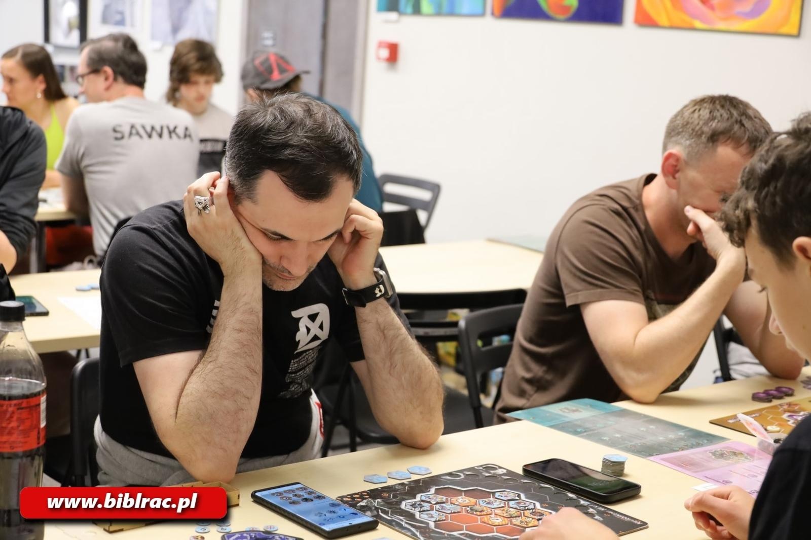 Zdjęcie w galerii na portalu naszraciborz.pl: Wielkie święto fanów planszówek w Raciborzu, czyli VII Festiwal Gier Planszowych wiadomości z regionu