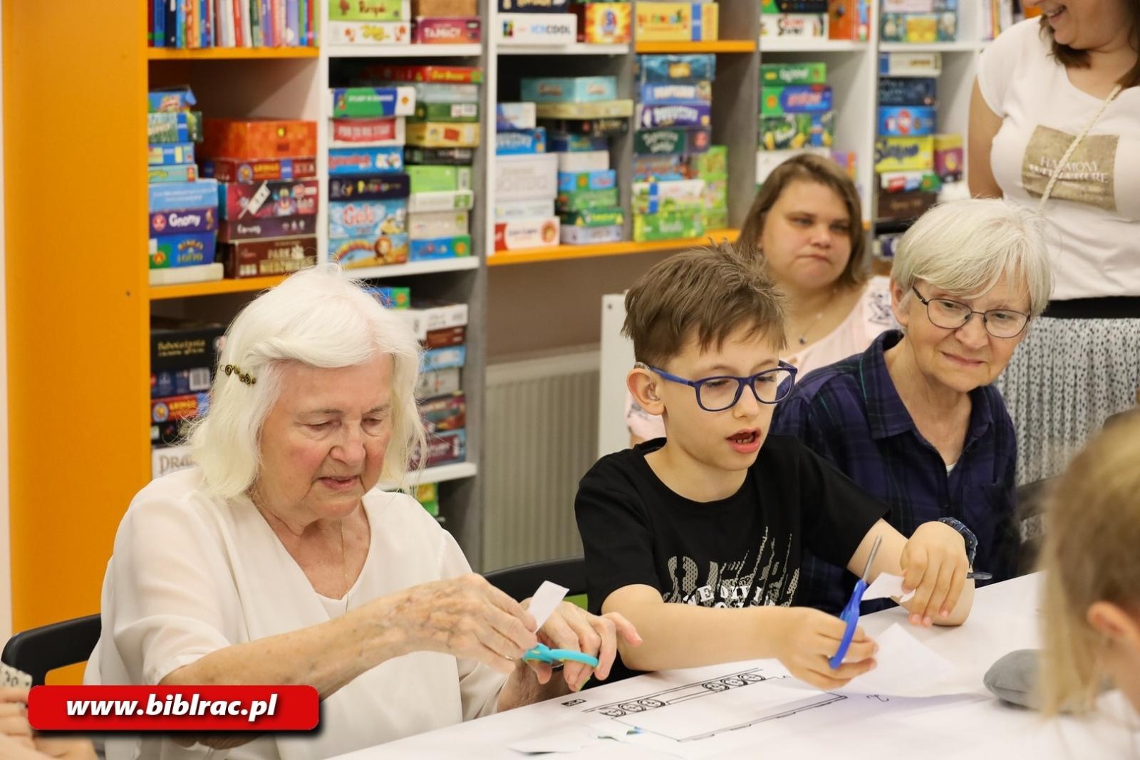Zdjęcie w galerii na portalu naszraciborz.pl: Bo czytanie zbliża! Za nami Tydzień Czytania Dzieciom w Raciborzu wiadomości z regionu