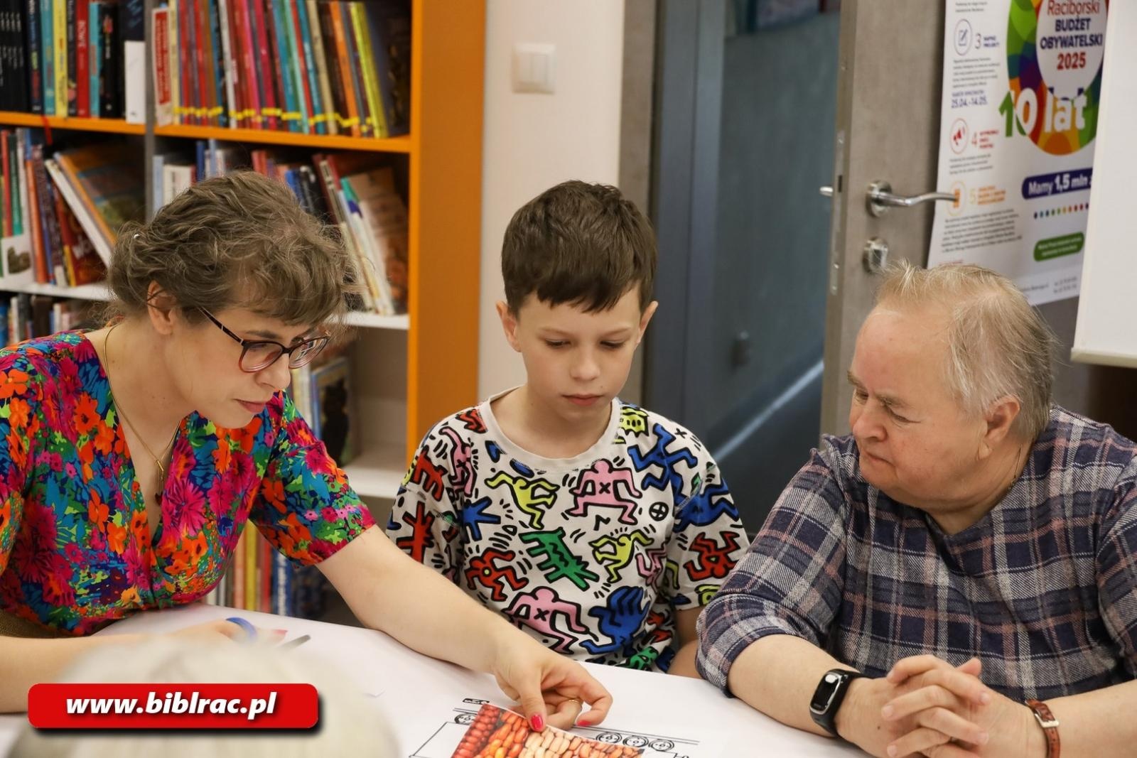 Zdjęcie w galerii na portalu naszraciborz.pl: Bo czytanie zbliża! Za nami Tydzień Czytania Dzieciom w Raciborzu wiadomości z regionu