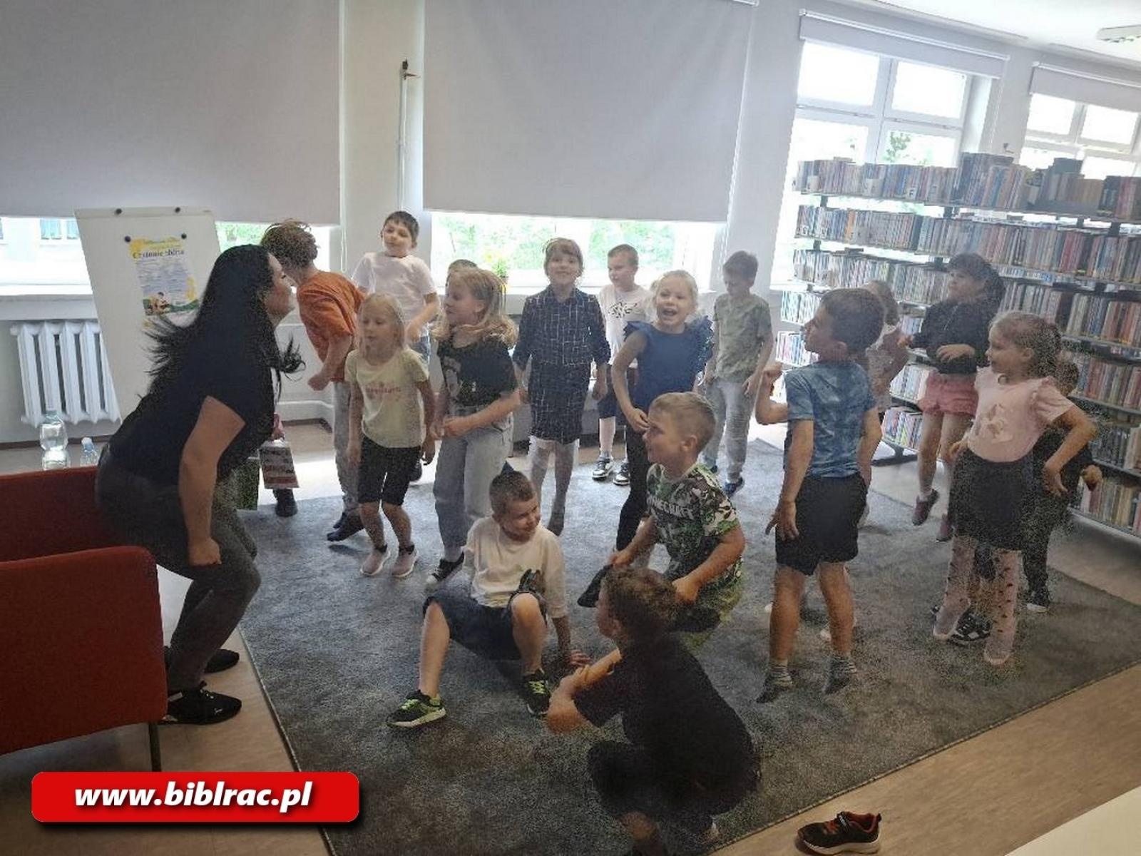 Zdjęcie w galerii na portalu naszraciborz.pl: Bo czytanie zbliża! Za nami Tydzień Czytania Dzieciom w Raciborzu wiadomości z regionu