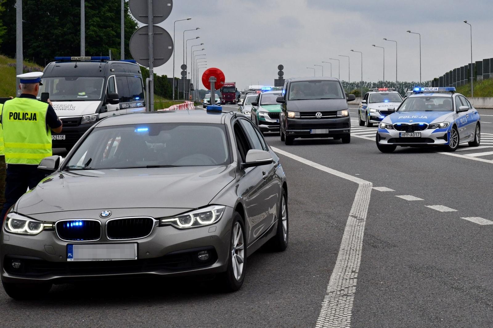 Zdjęcie w galerii na portalu naszraciborz.pl: Autostrada A1 – spektakularny pościg i dynamiczne zatrzymanie! [FOTO i WIDEO] wiadomości z regionu