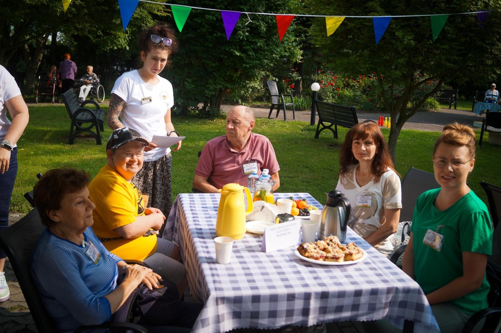 Zdjęcie w galerii na portalu naszraciborz.pl: XXI Spartakiada Domów Pomocy Społecznej Aktywnie, znaczy zdrowo [FOTO] wiadomości z regionu