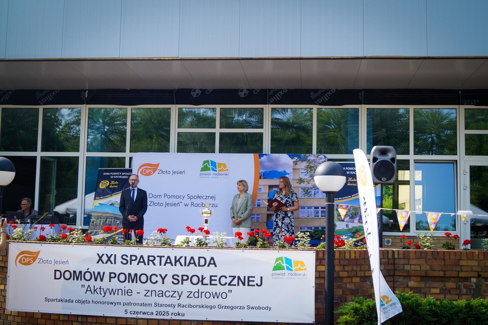 Zdjęcie w galerii na portalu naszraciborz.pl: XXI Spartakiada Domów Pomocy Społecznej Aktywnie, znaczy zdrowo [FOTO] wiadomości z regionu